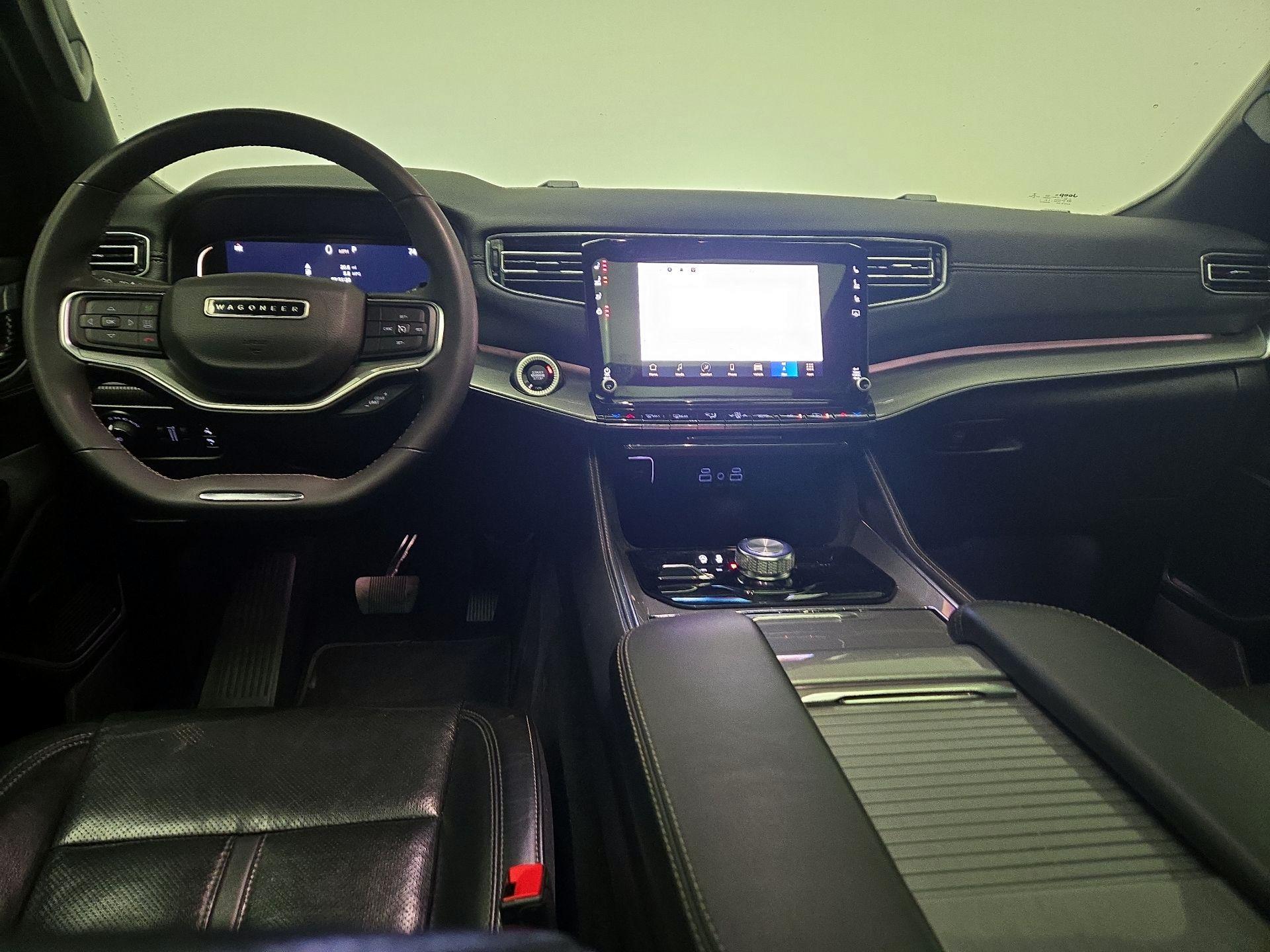 Thumbnail: 2022 Jeep Wagoneer - 9