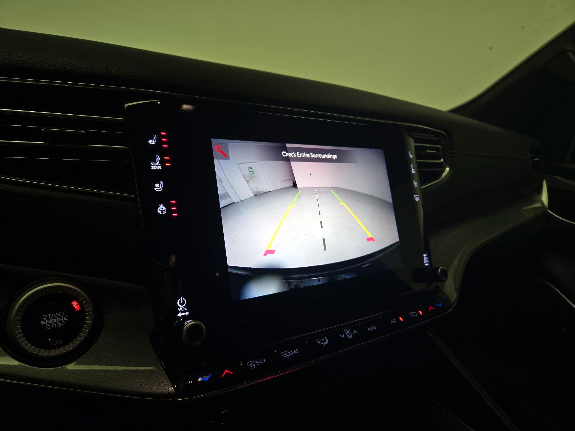 Thumbnail: 2022 Jeep Wagoneer - 14