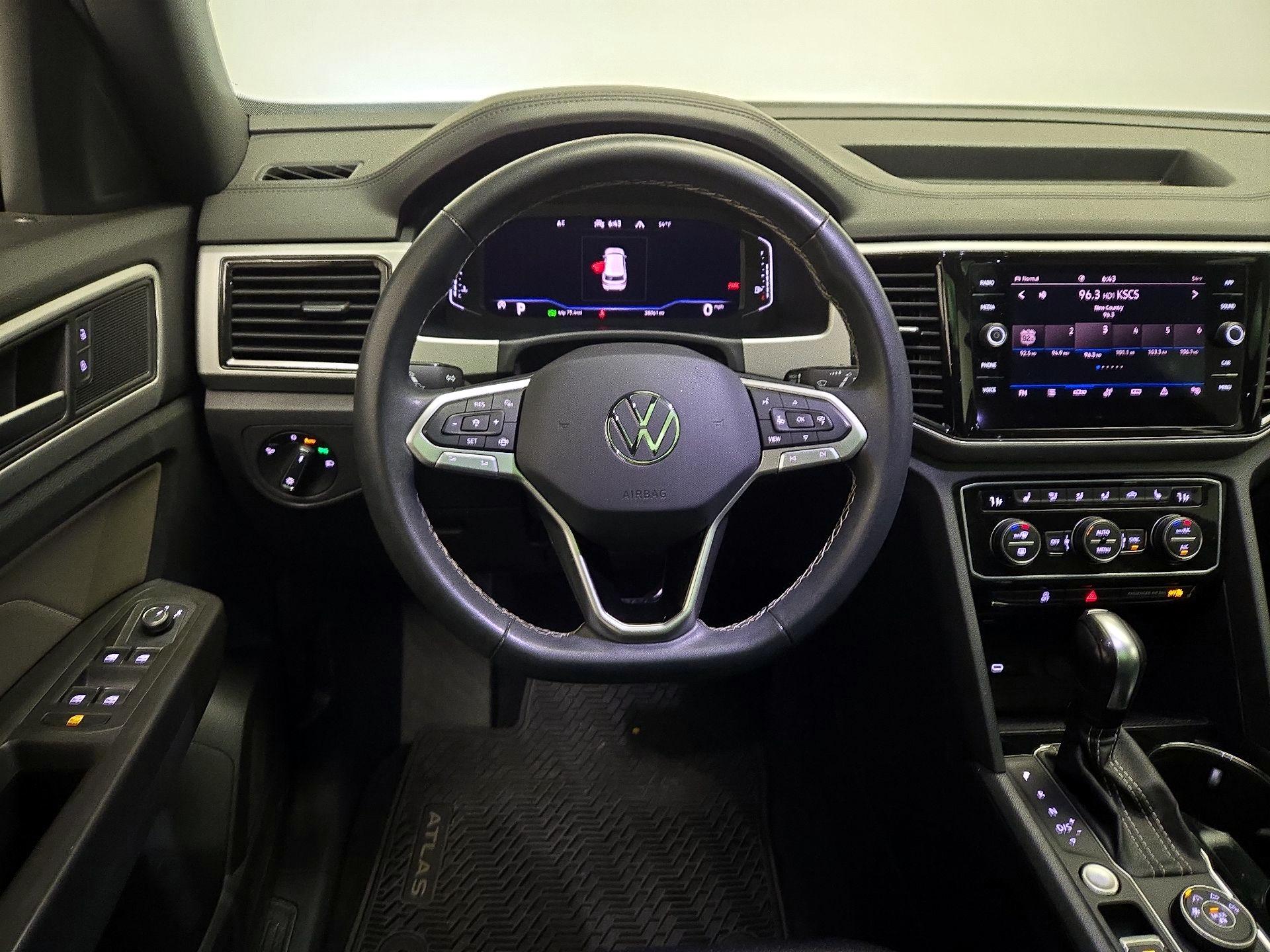 Thumbnail: 2022 Volkswagen Atlas - 10