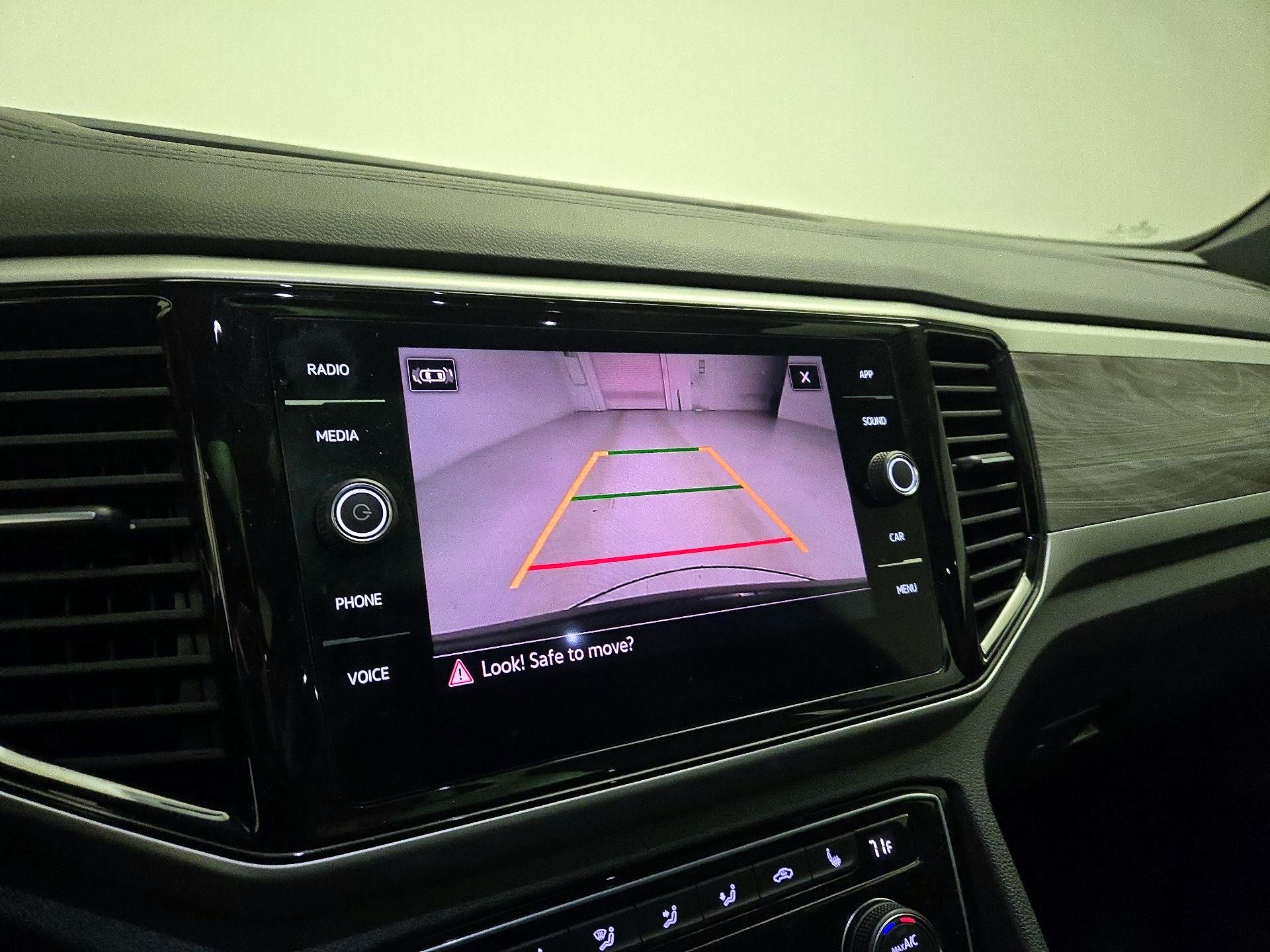 Thumbnail: 2022 Volkswagen Atlas - 13