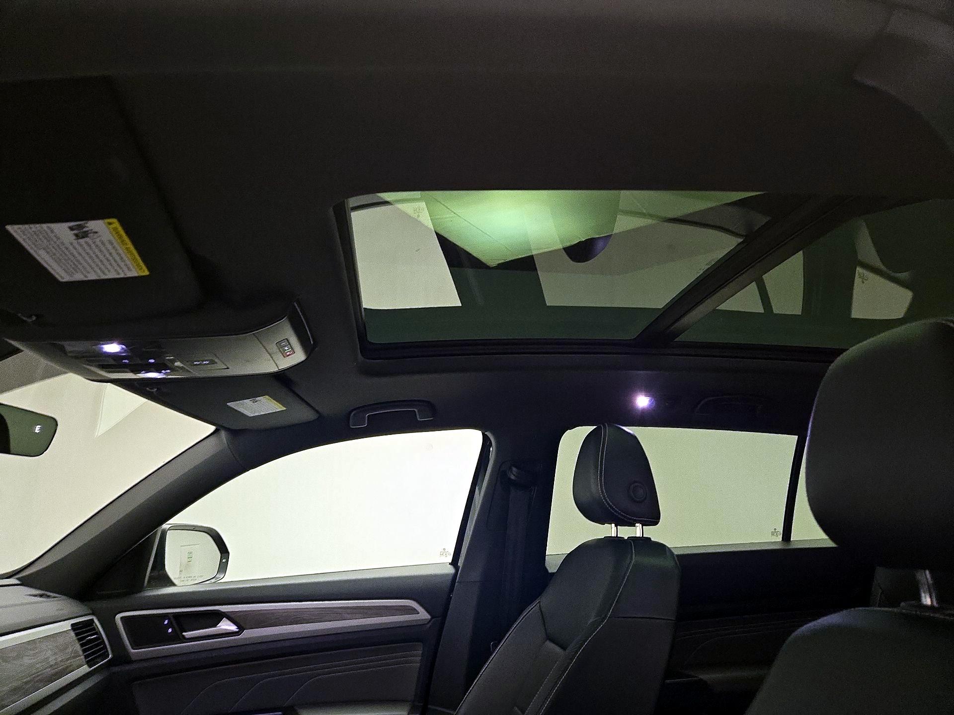 Thumbnail: 2022 Volkswagen Atlas - 18