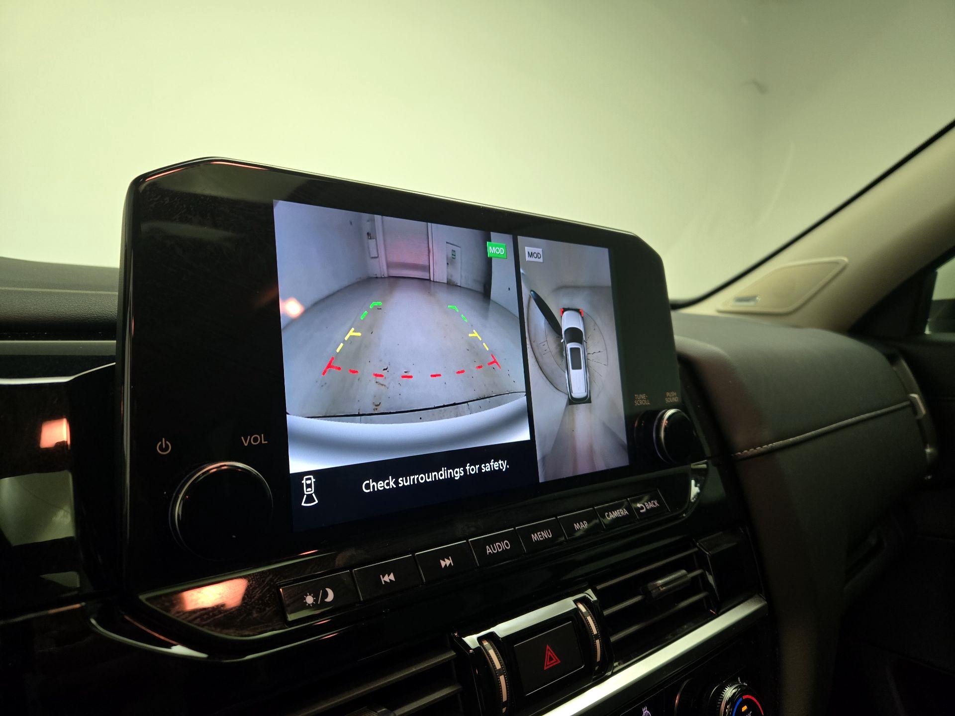 Thumbnail: 2023 Nissan Pathfinder - 15