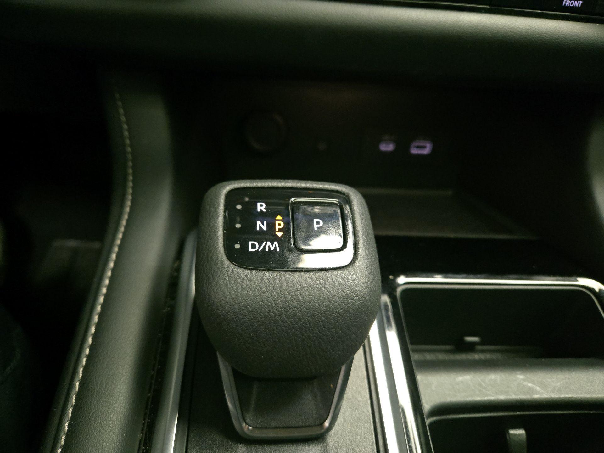 Thumbnail: 2023 Nissan Pathfinder - 18