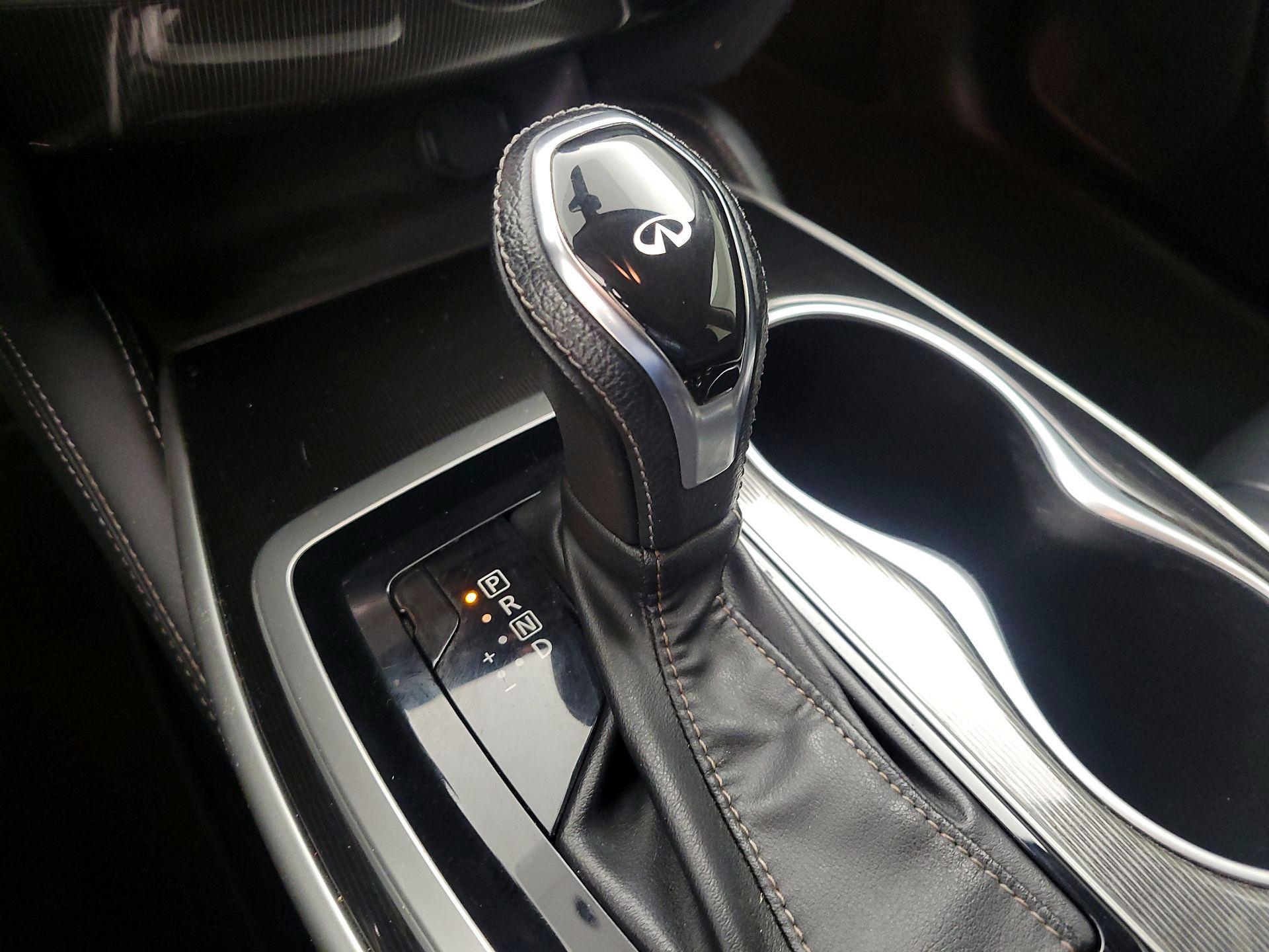 Thumbnail: 2017 INFINITI QX60 - 18