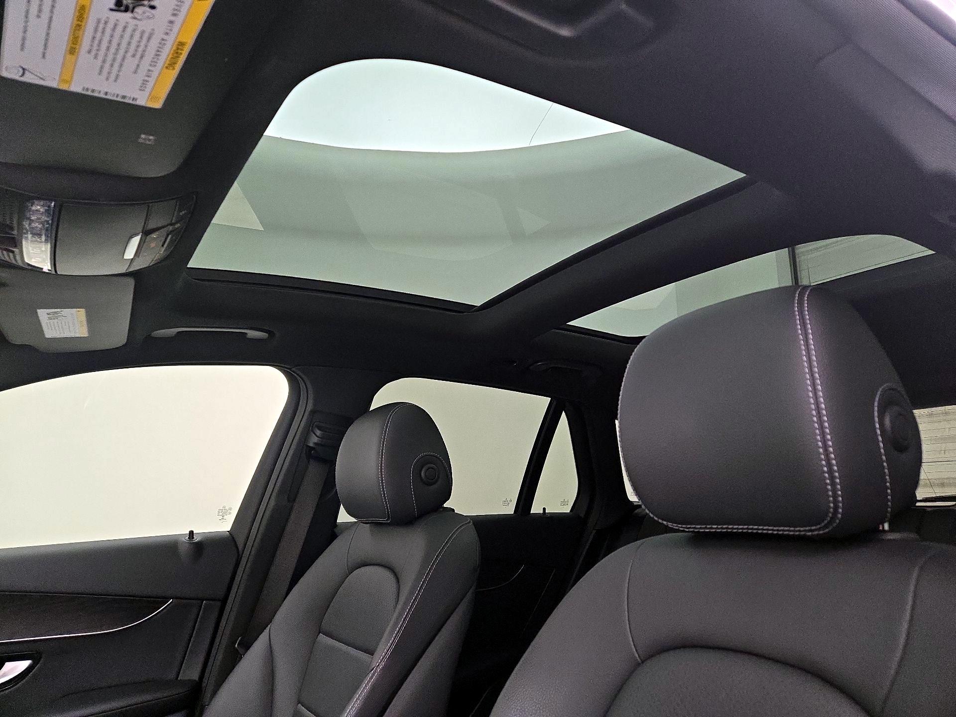 Thumbnail: 2018 Mercedes-Benz GLC - 19