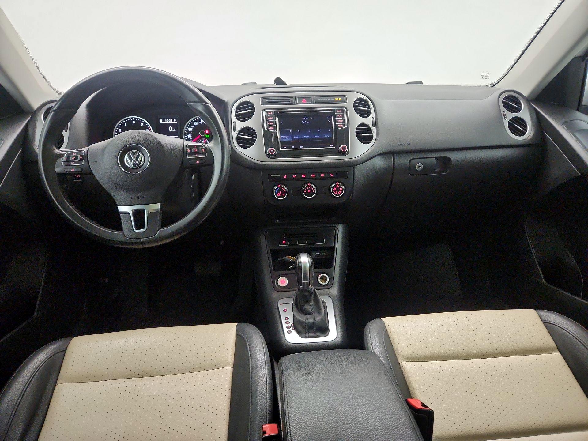 Thumbnail: 2017 Volkswagen Tiguan - 9