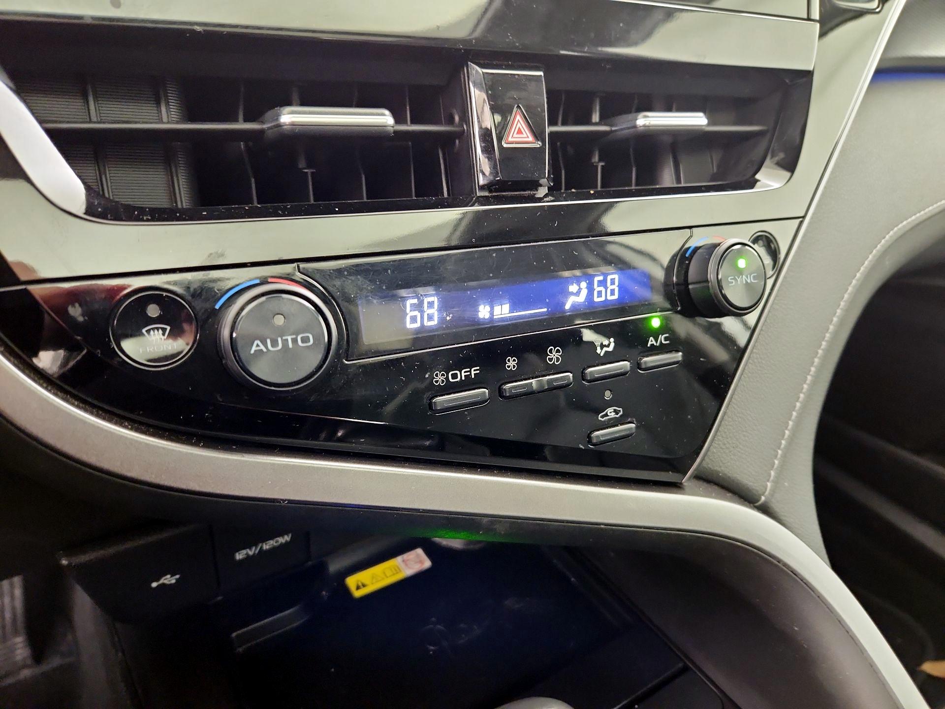 Thumbnail: 2023 Toyota Camry - 16