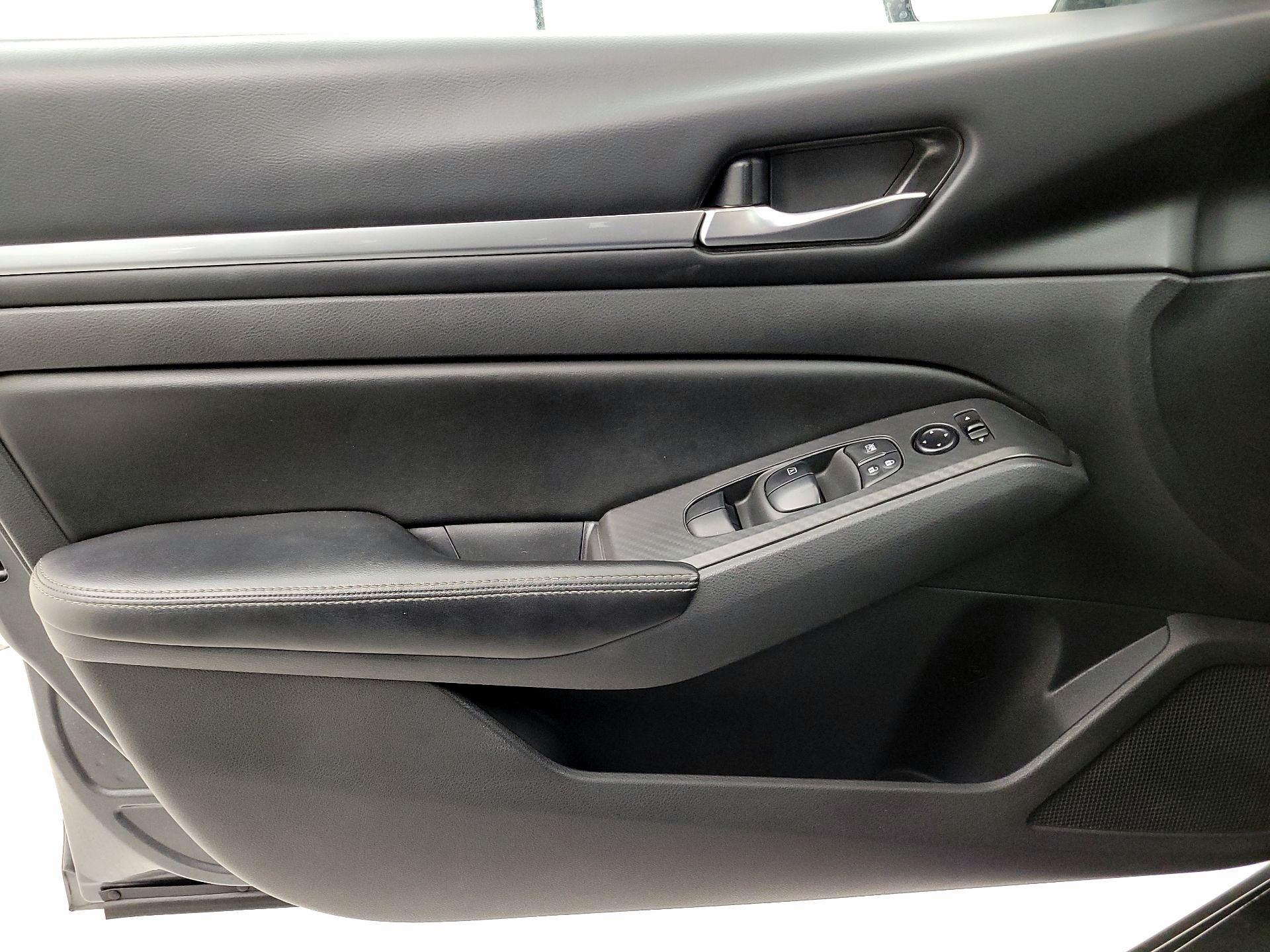 Thumbnail: 2022 Nissan Altima - 12