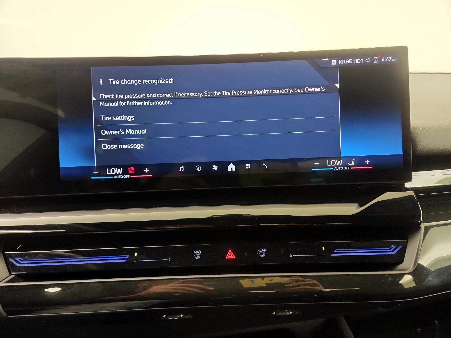 Thumbnail: 2025 BMW 5 Series - 13