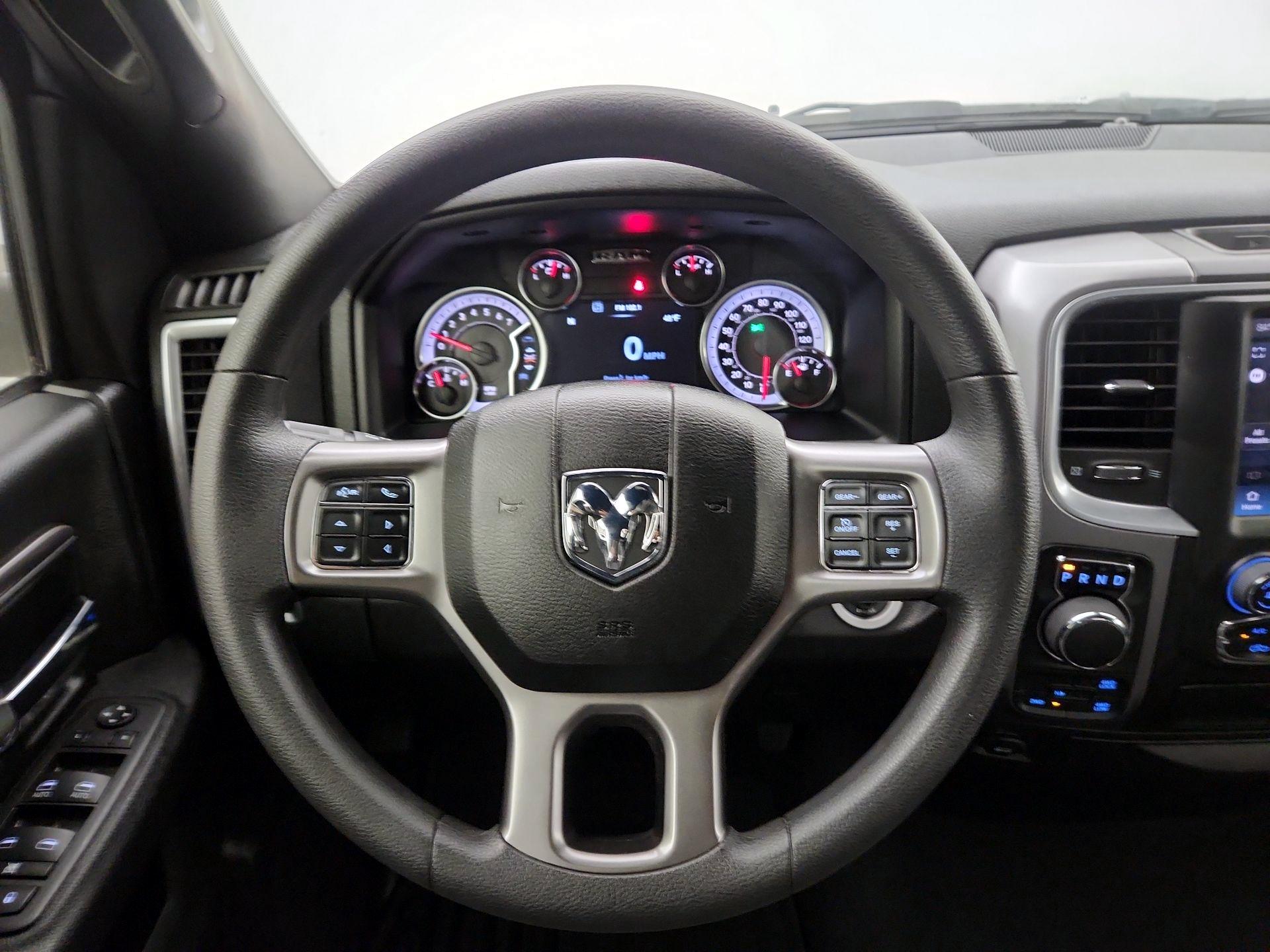 Thumbnail: 2024 RAM 1500 Classic - 10