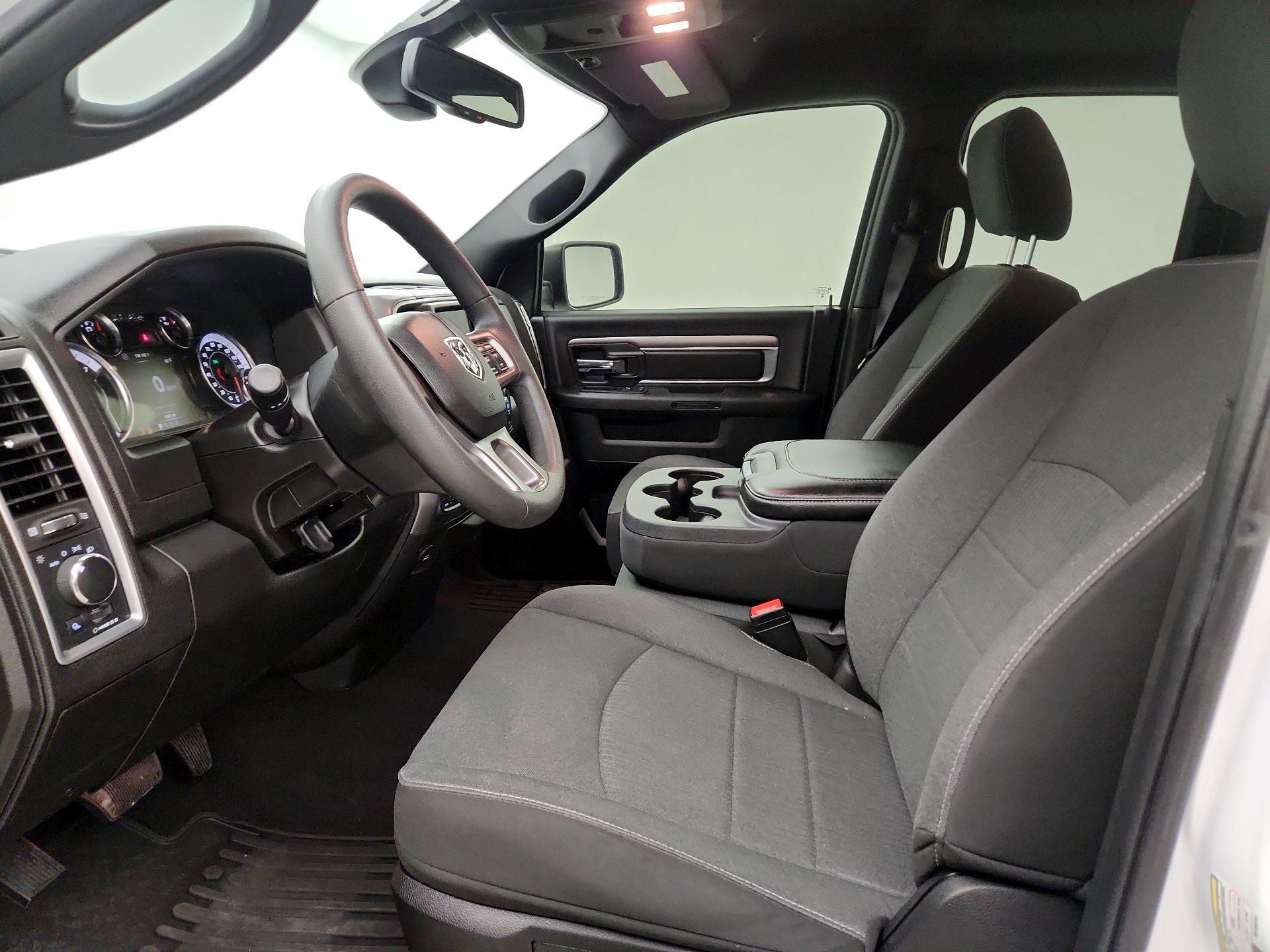 Thumbnail: 2024 RAM 1500 Classic - 11