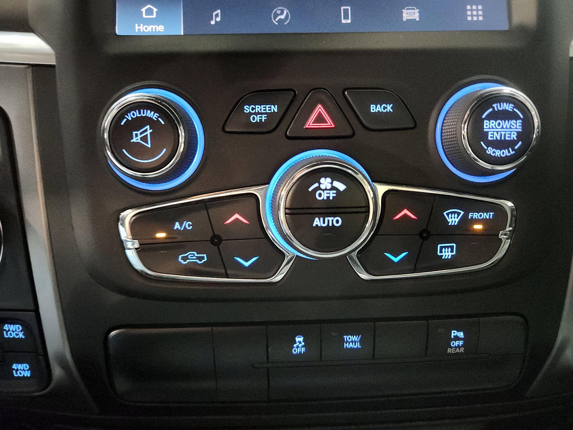 Thumbnail: 2024 RAM 1500 Classic - 14