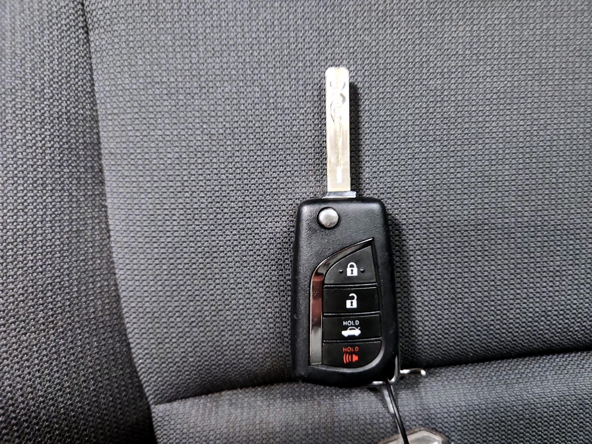 Thumbnail: 2024 Toyota Corolla - 18