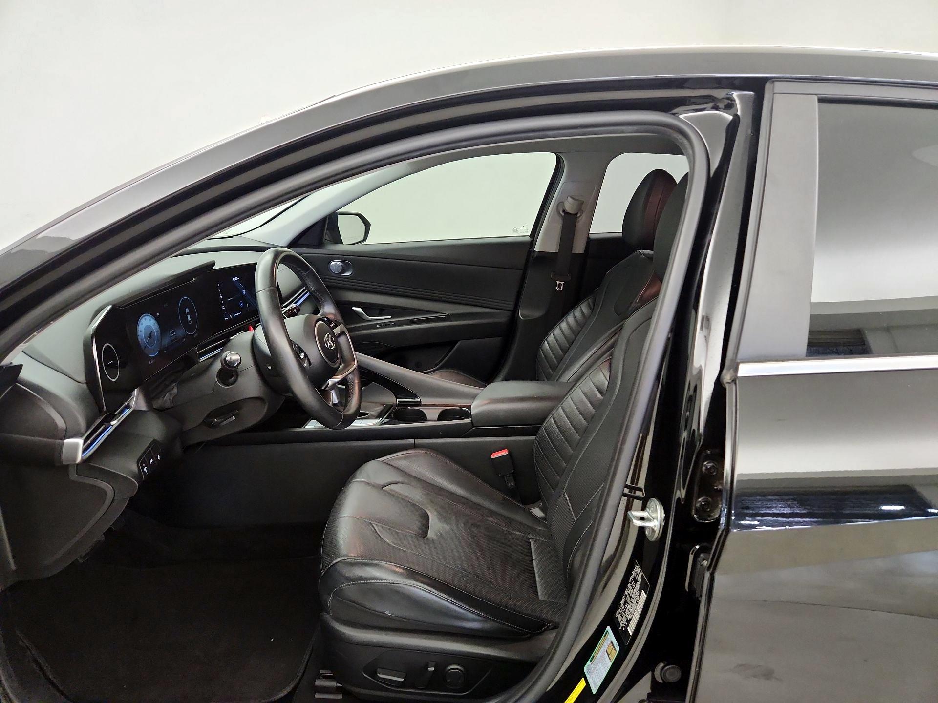 Thumbnail: 2023 Hyundai Elantra - 11