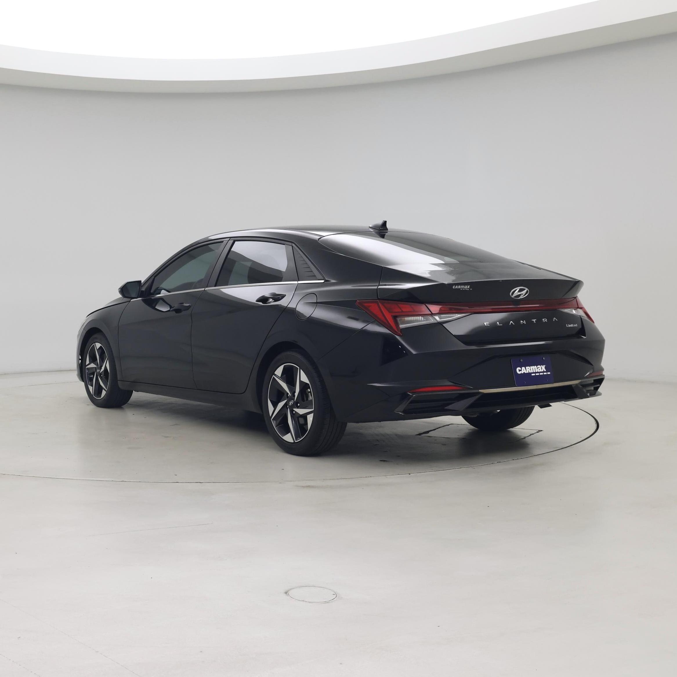 Thumbnail: 2023 Hyundai Elantra - 2