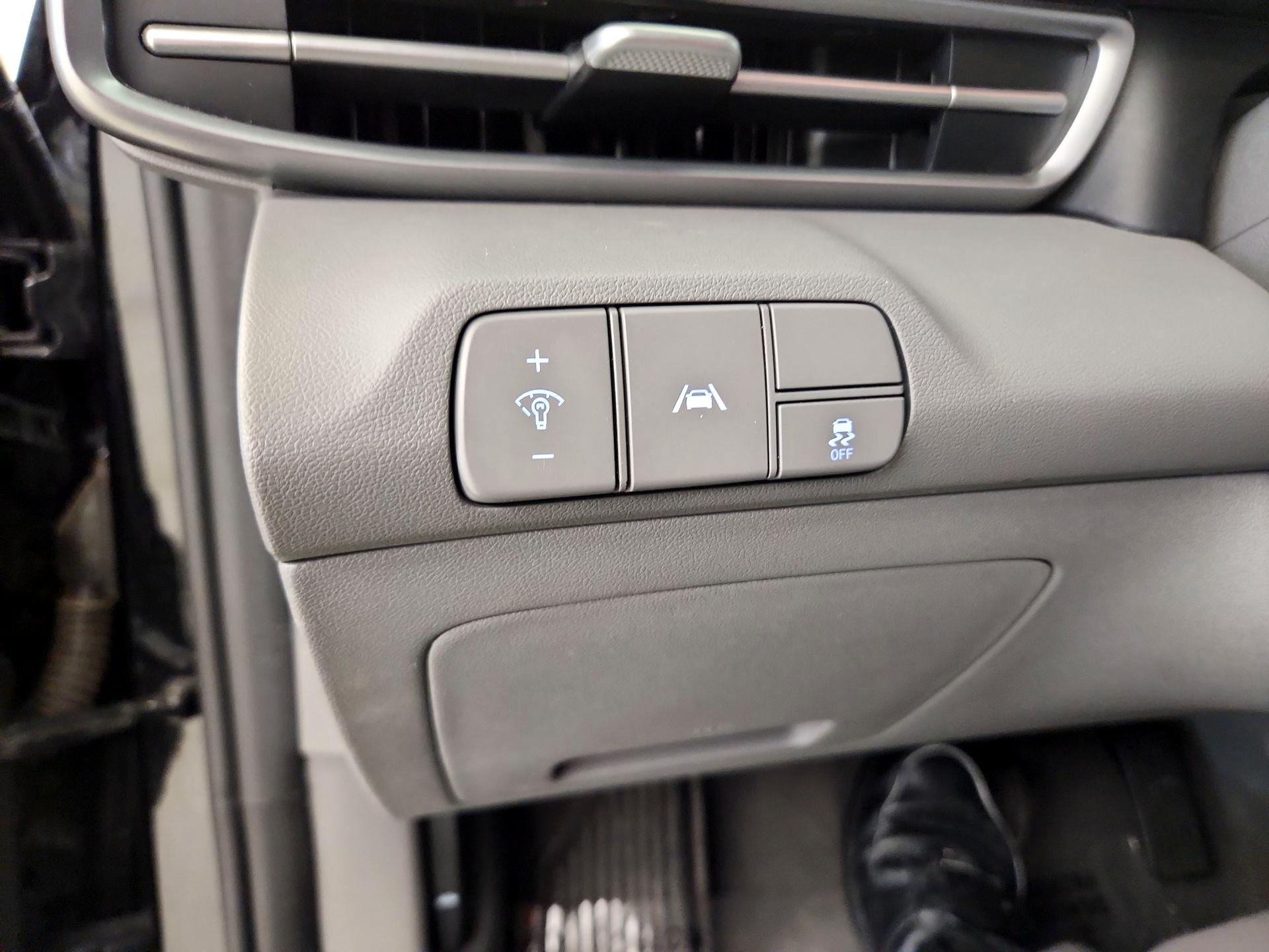 Thumbnail: 2021 Hyundai Elantra - 13