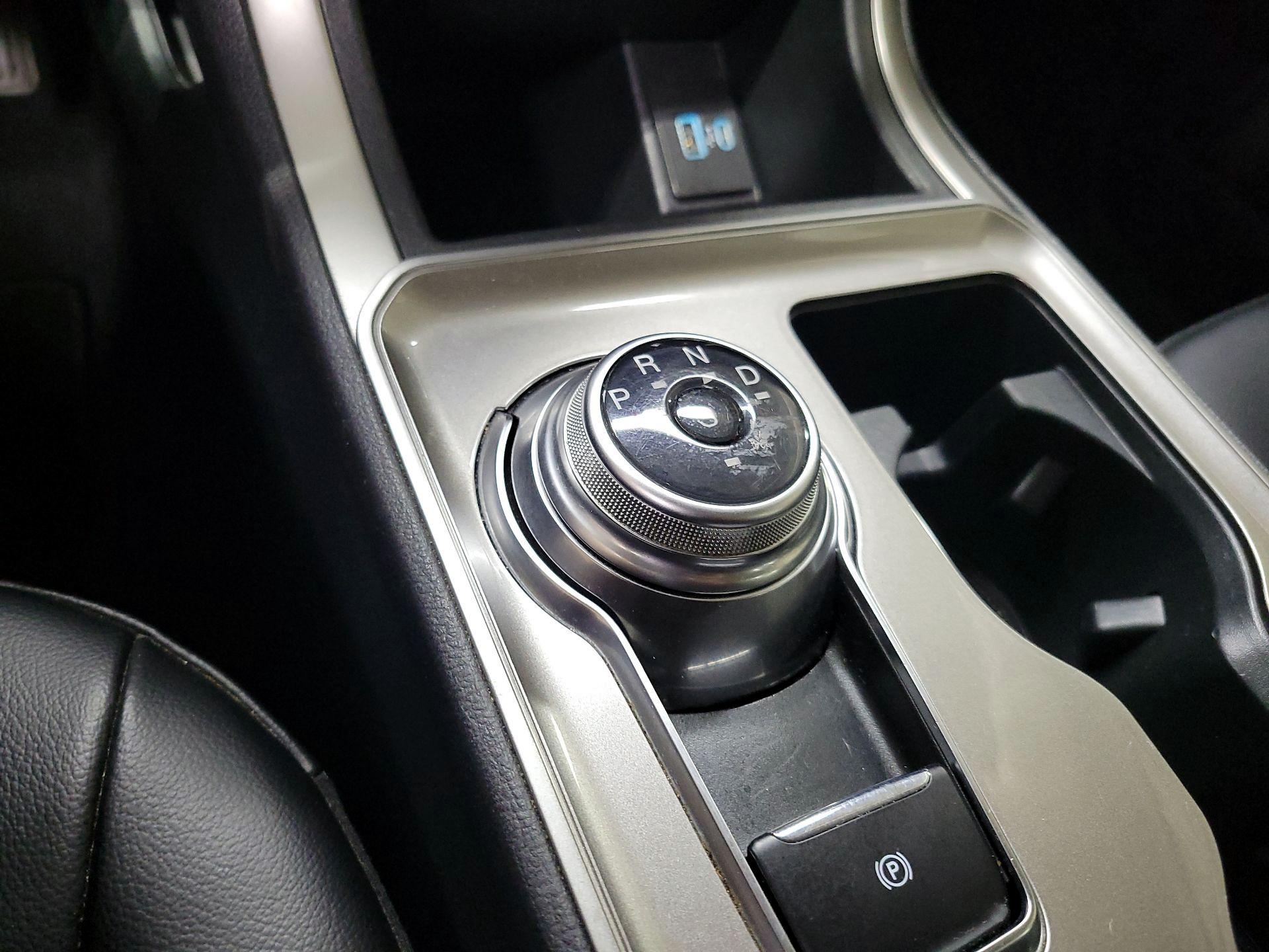 Thumbnail: 2024 Ford Edge - 17