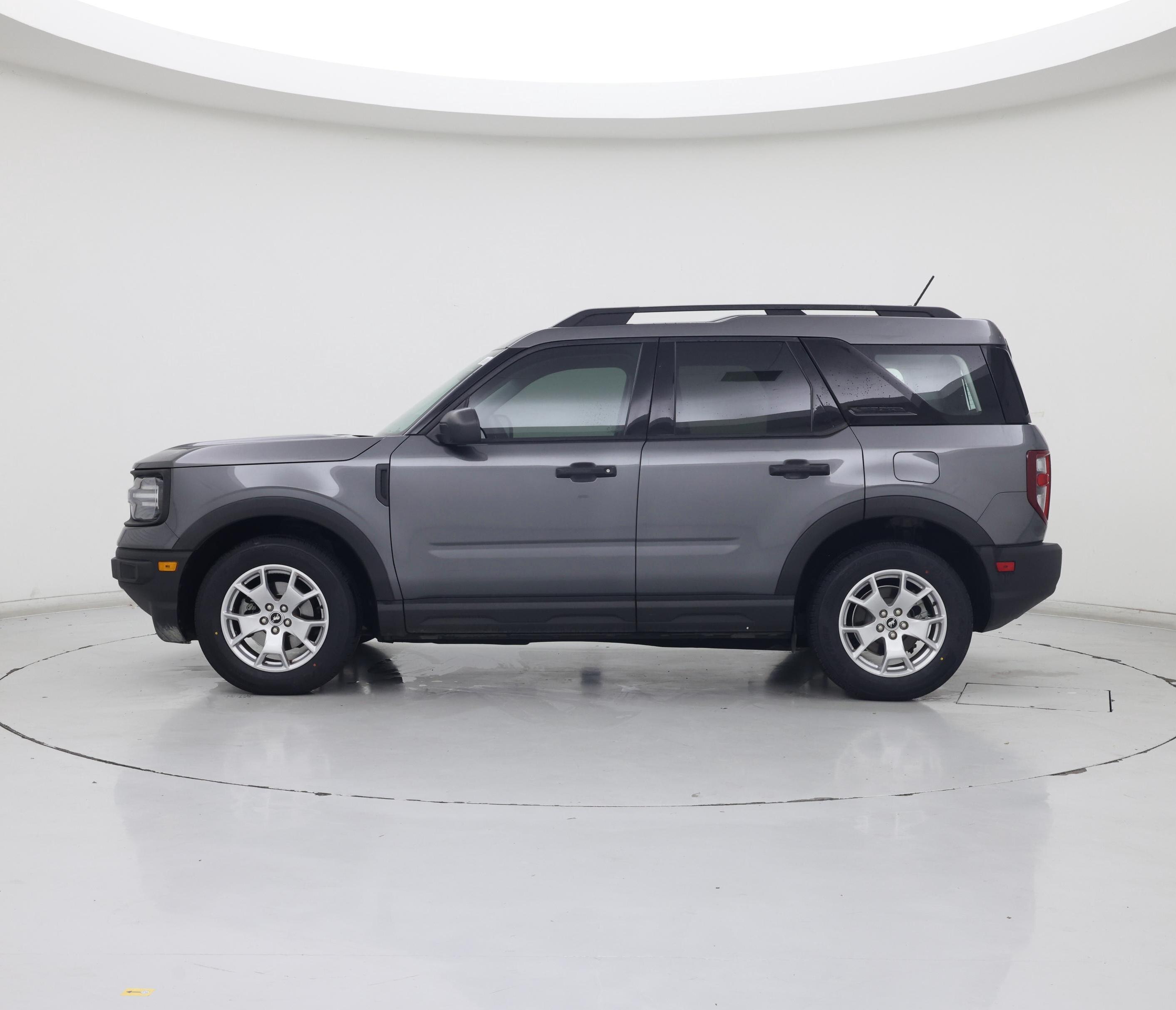 Thumbnail: 2021 Ford Bronco Sport - 3