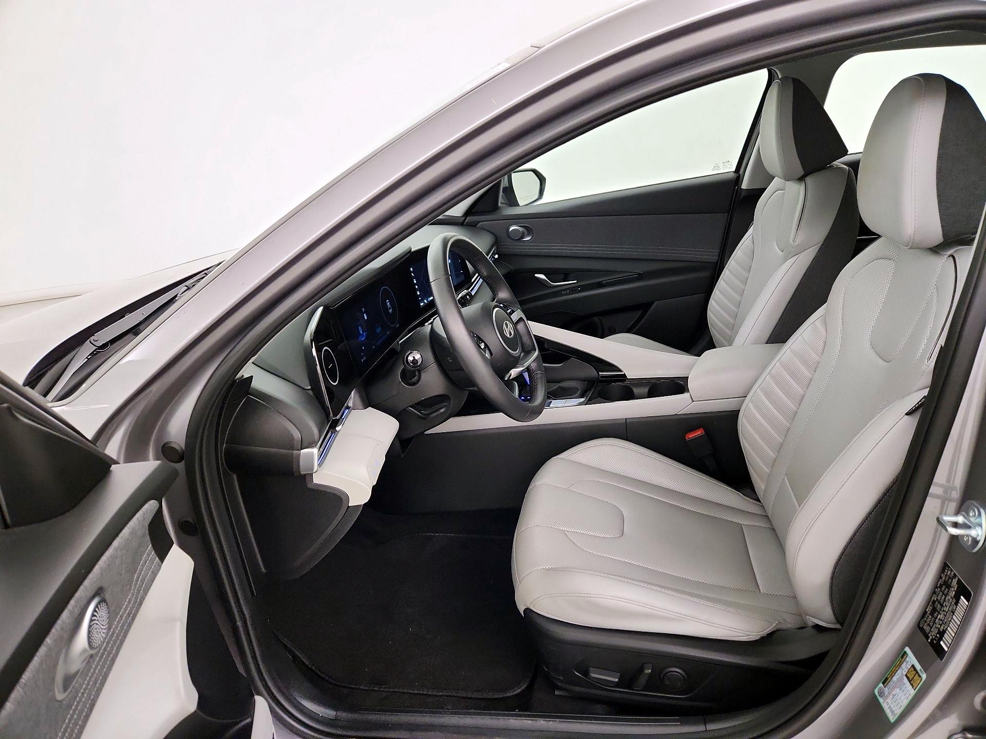 Thumbnail: 2025 Hyundai Elantra - 11