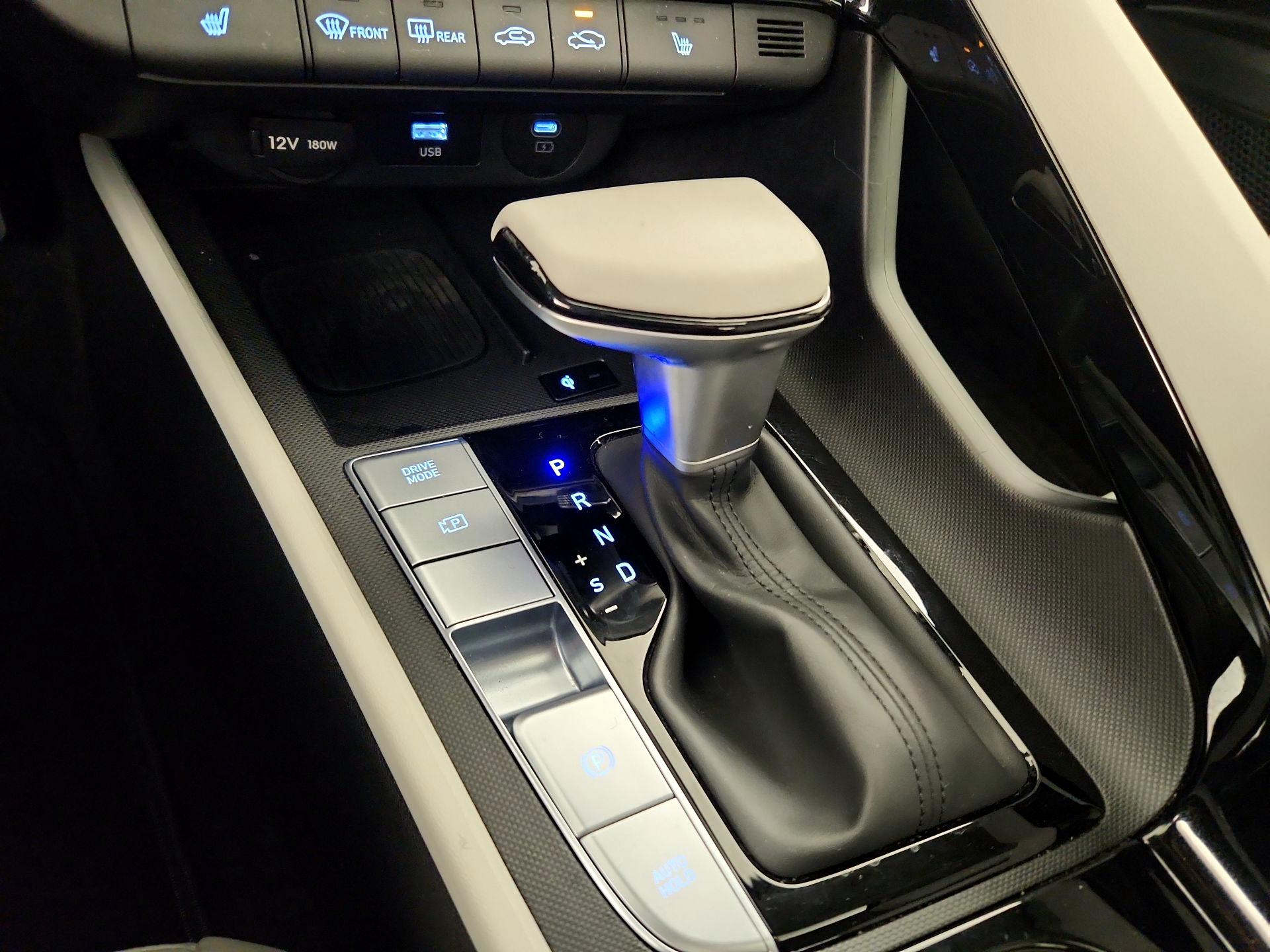 Thumbnail: 2025 Hyundai Elantra - 18