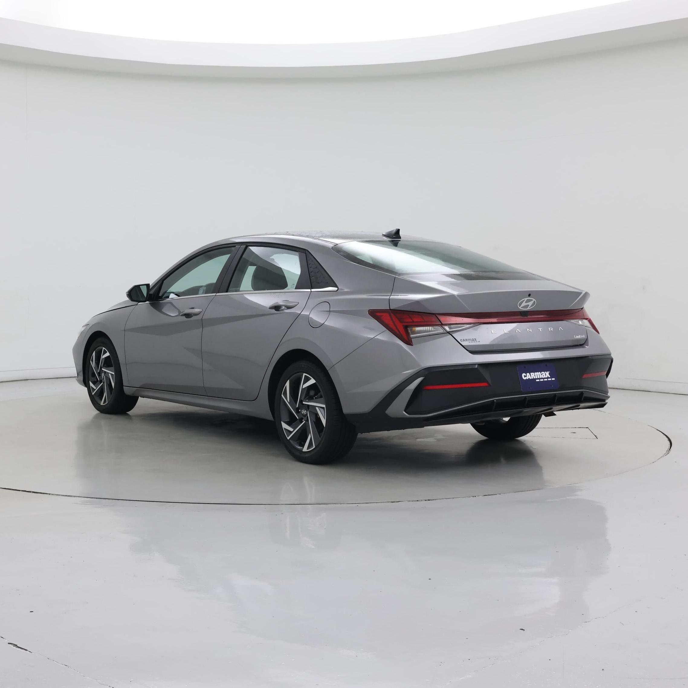 Thumbnail: 2025 Hyundai Elantra - 2