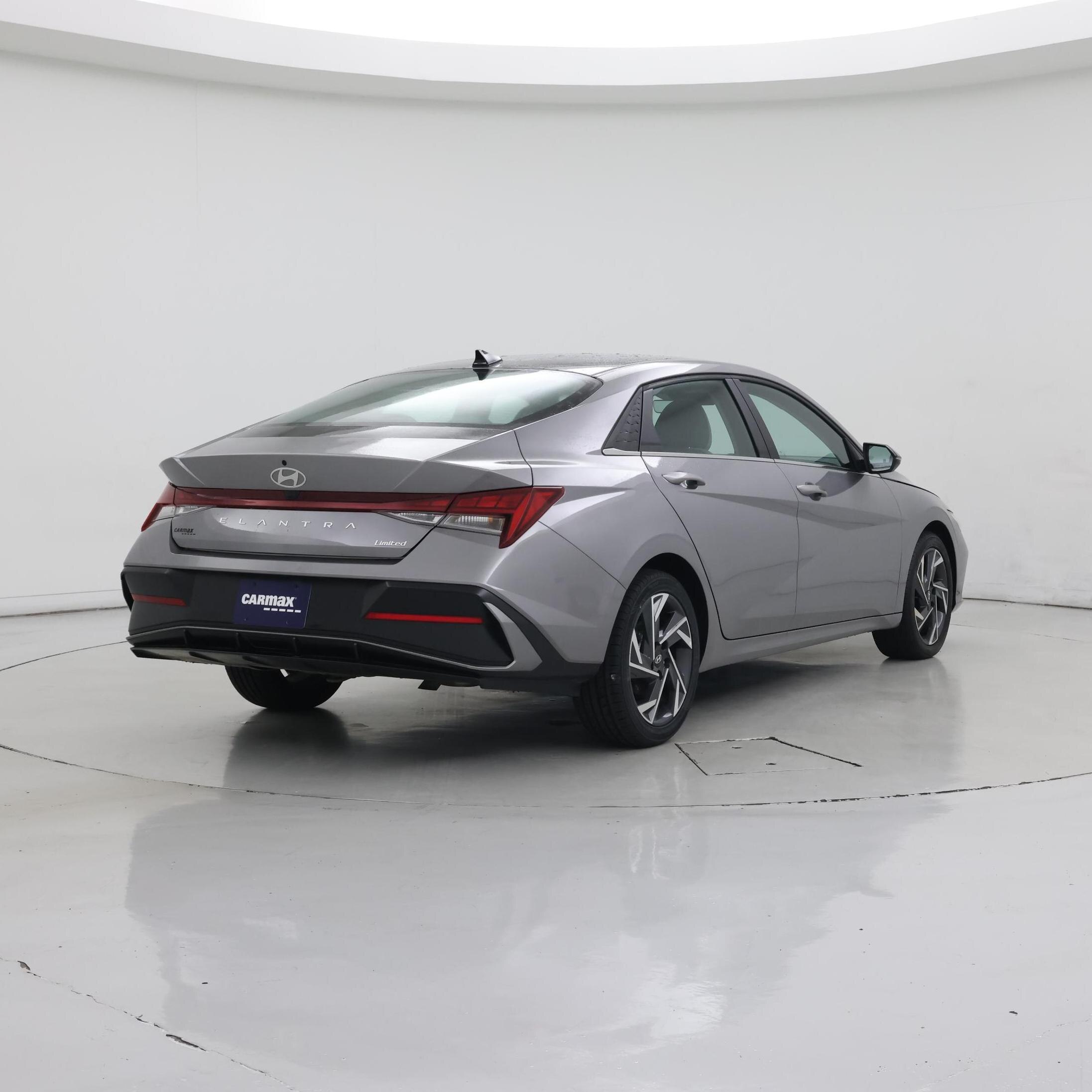 Thumbnail: 2025 Hyundai Elantra - 8