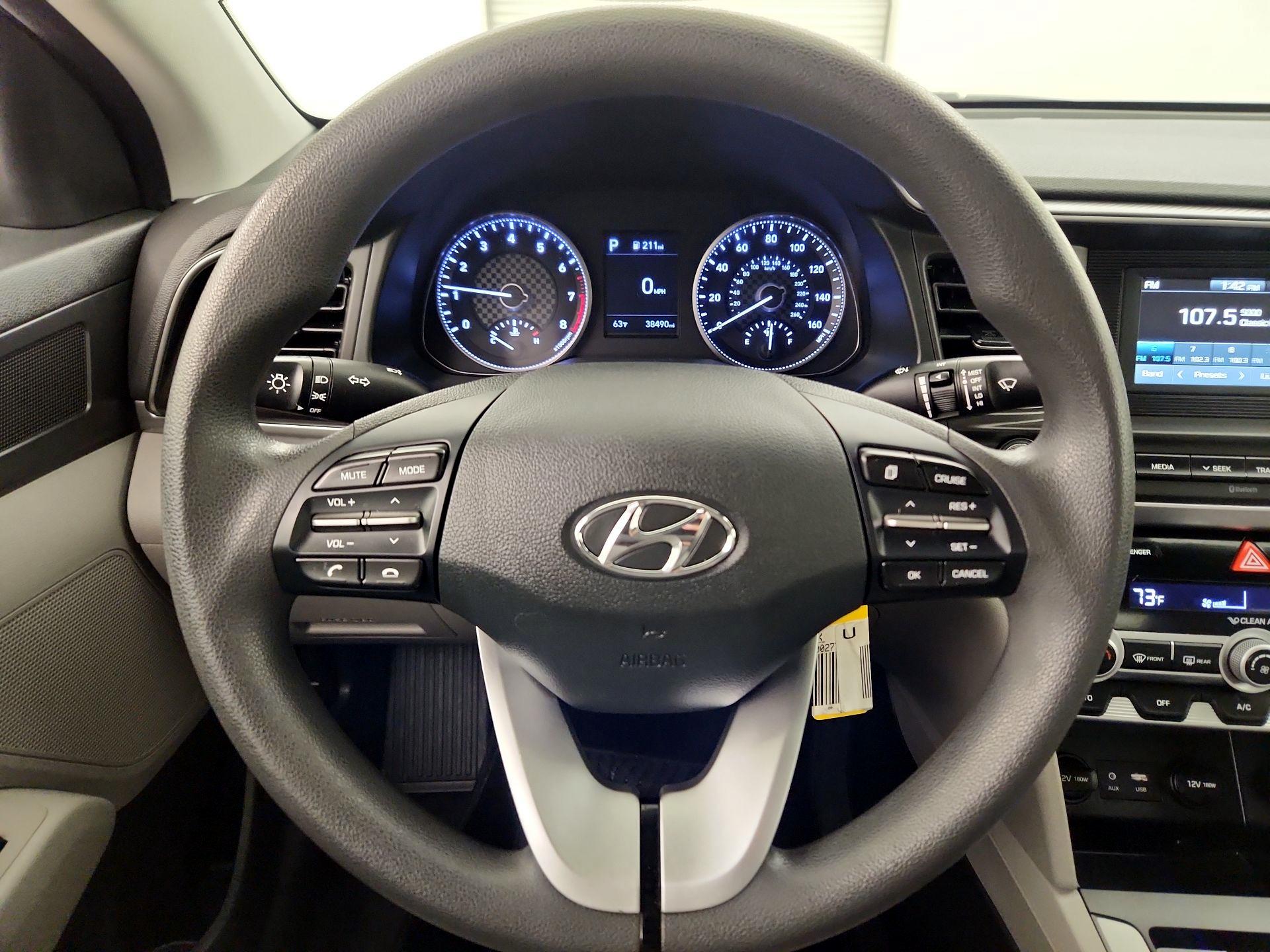 Thumbnail: 2020 Hyundai Elantra - 10