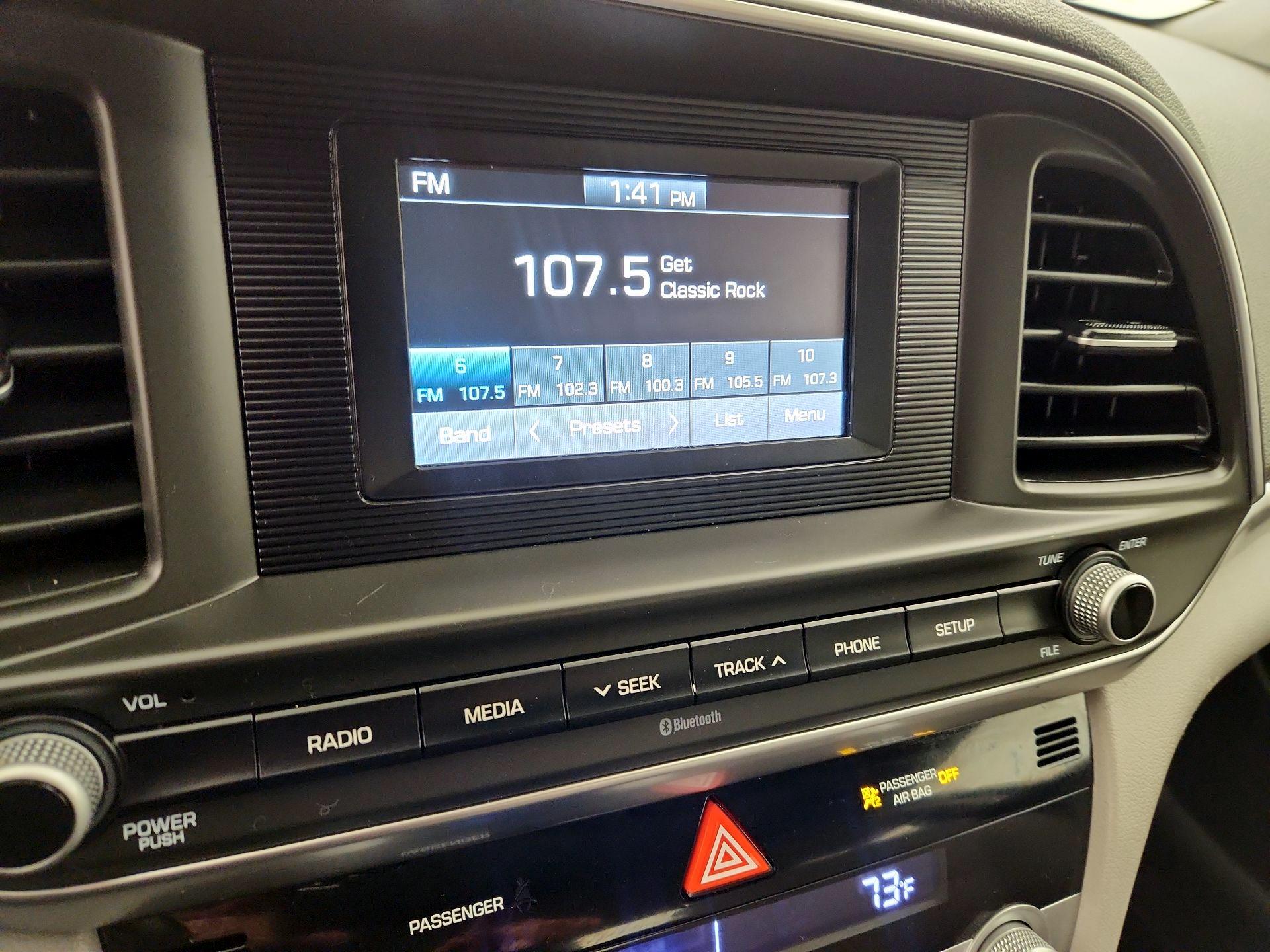 Thumbnail: 2020 Hyundai Elantra - 15