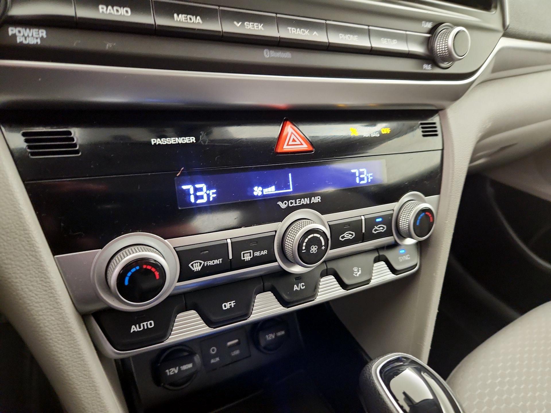 Thumbnail: 2020 Hyundai Elantra - 16