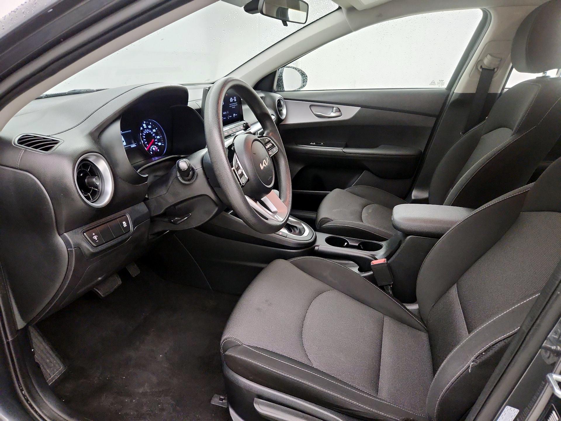 Thumbnail: 2024 Kia Forte - 11