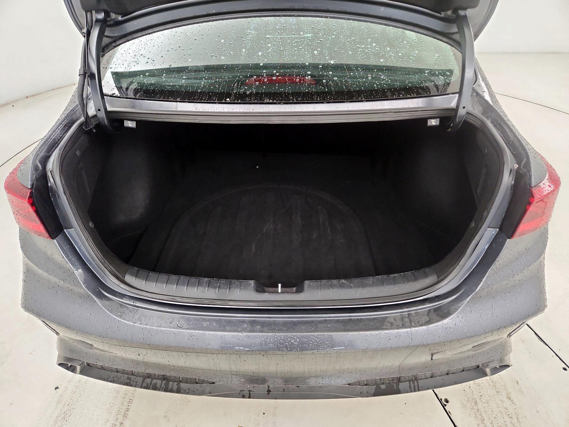 Thumbnail: 2024 Kia Forte - 16