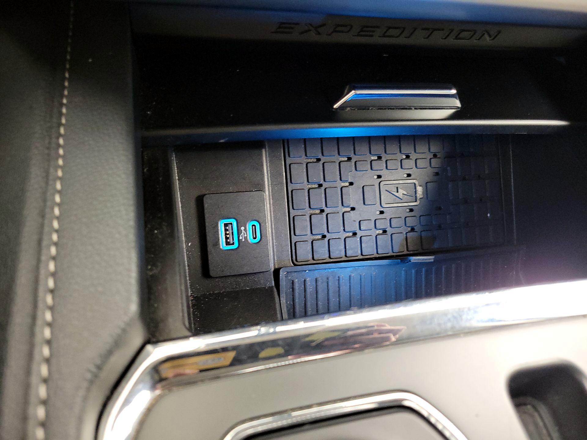 Thumbnail: 2024 Ford Expedition MAX - 19