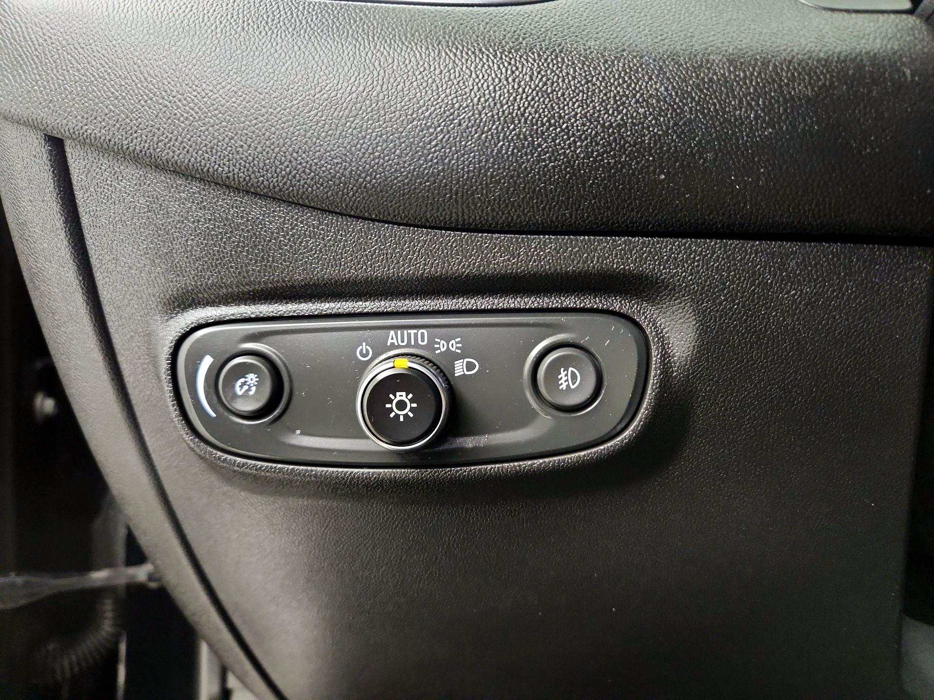 Thumbnail: 2020 Chevrolet Equinox - 13