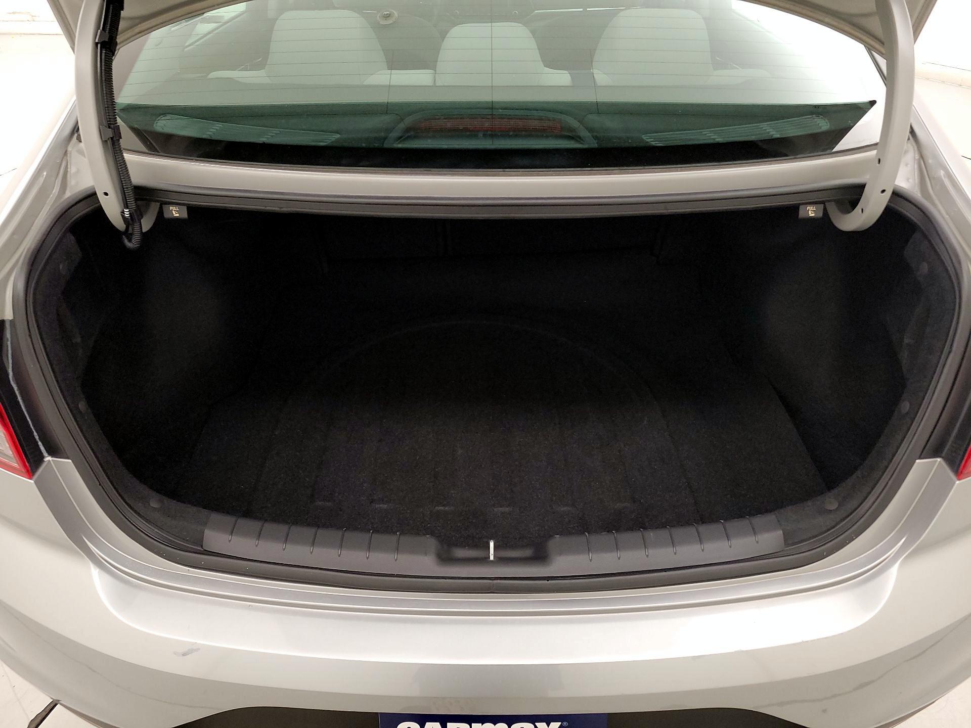 Thumbnail: 2020 Hyundai Elantra - 20