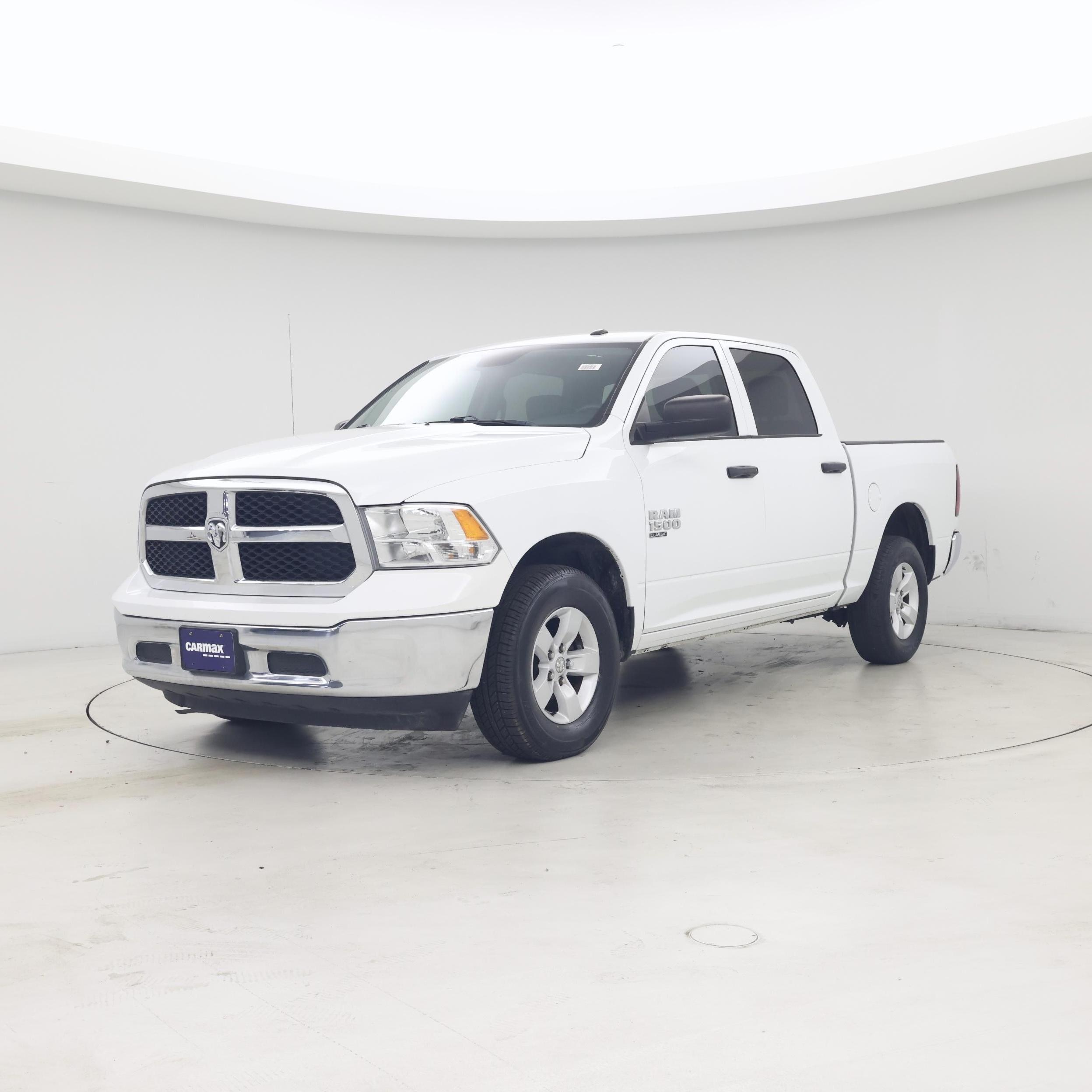 Thumbnail: 2023 RAM 1500 Classic - 4