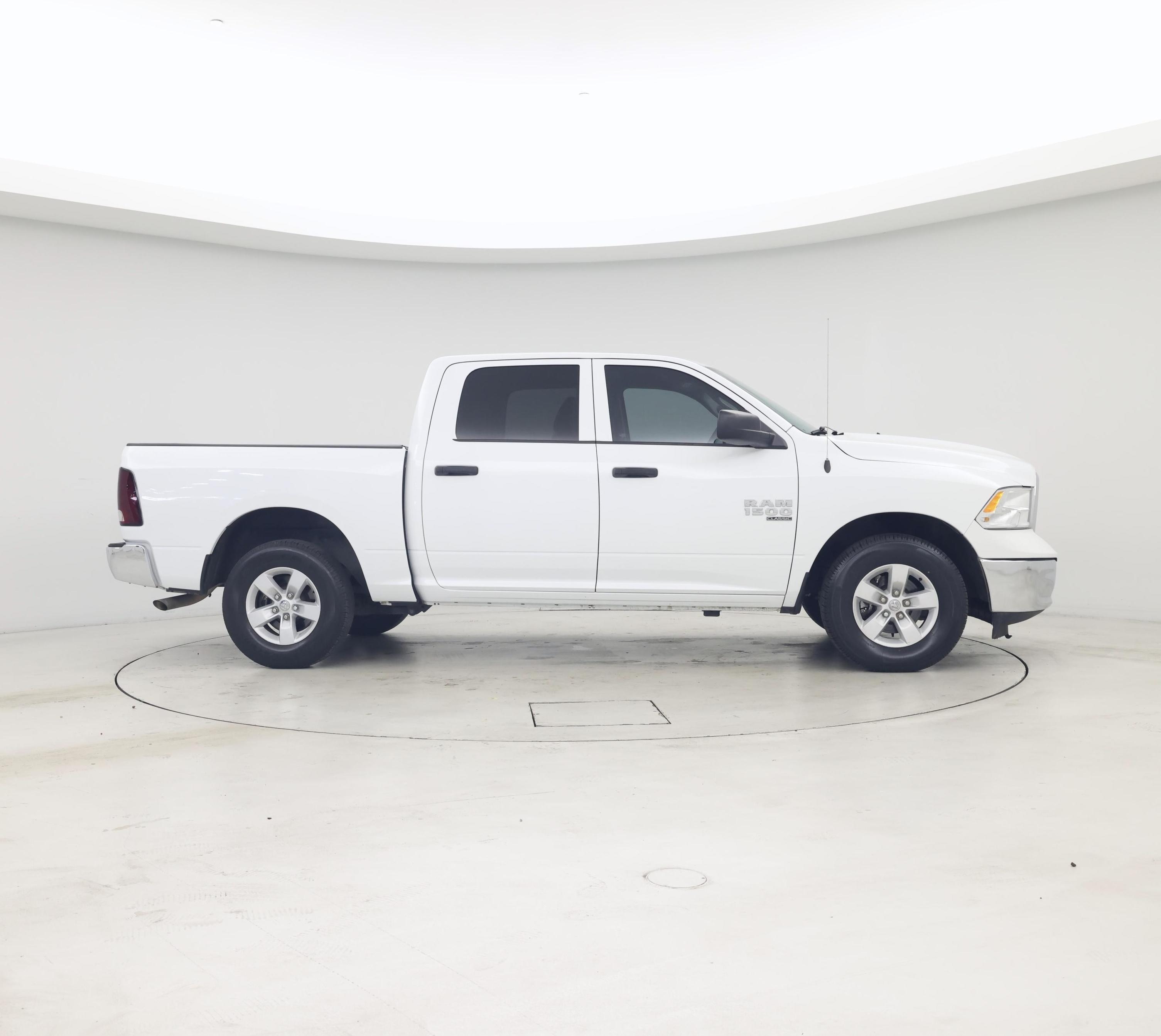 Thumbnail: 2023 RAM 1500 Classic - 7