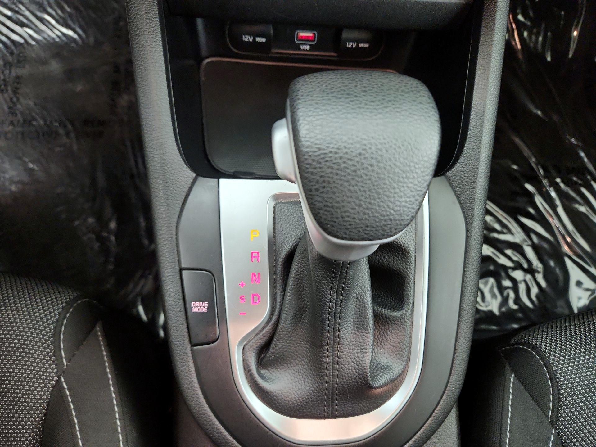 Thumbnail: 2023 Kia Forte - 17