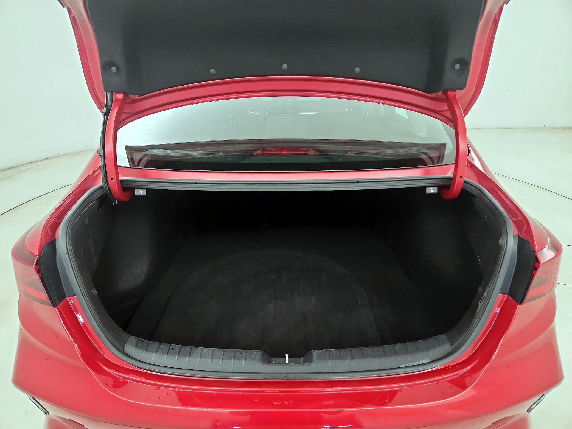 Thumbnail: 2023 Kia Forte - 20