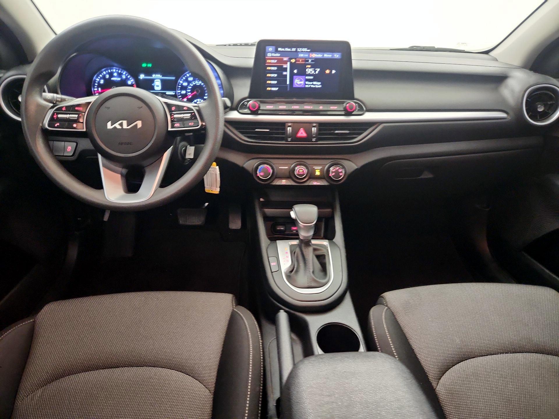 Thumbnail: 2023 Kia Forte - 9