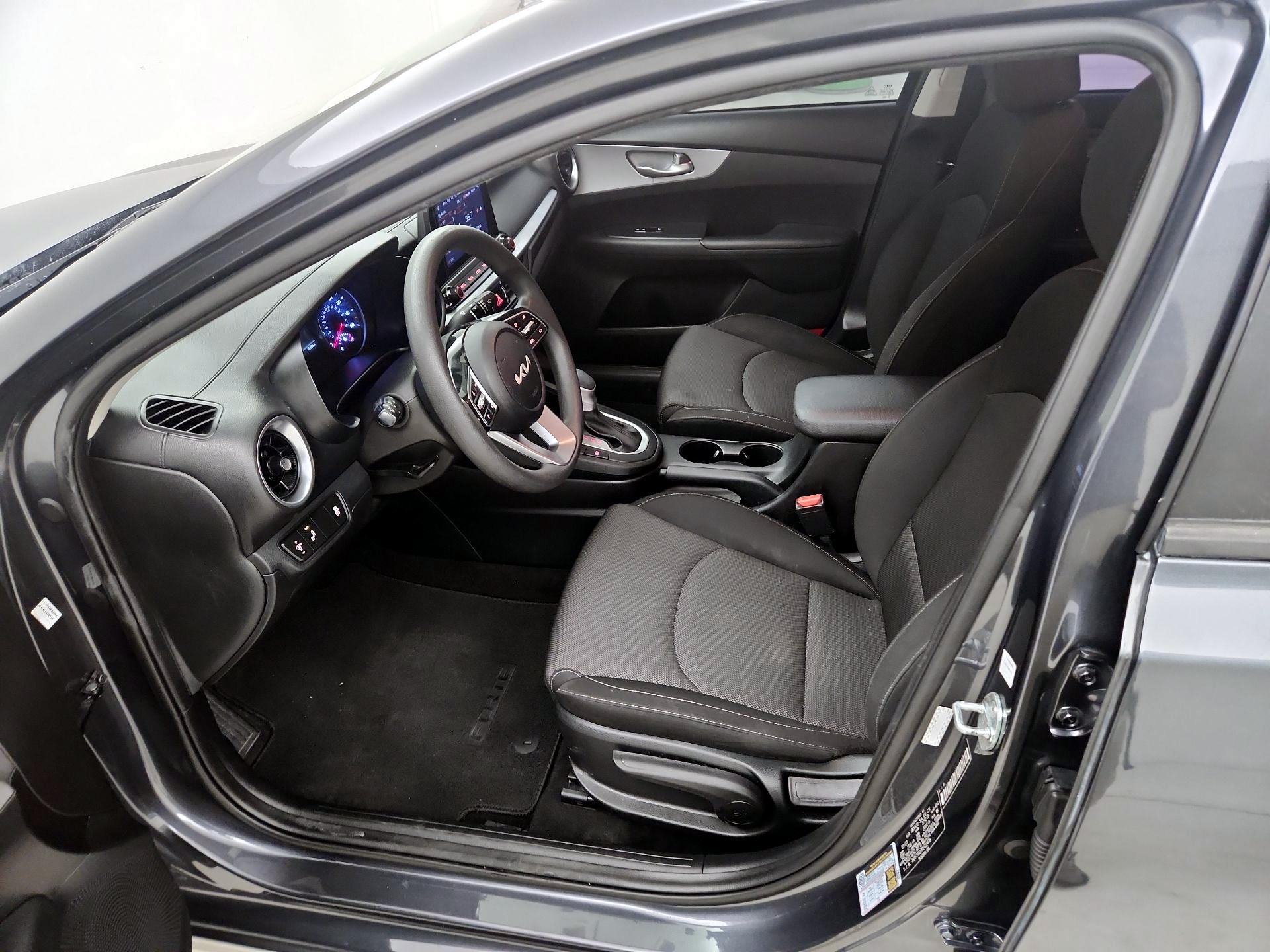 Thumbnail: 2023 Kia Forte - 11