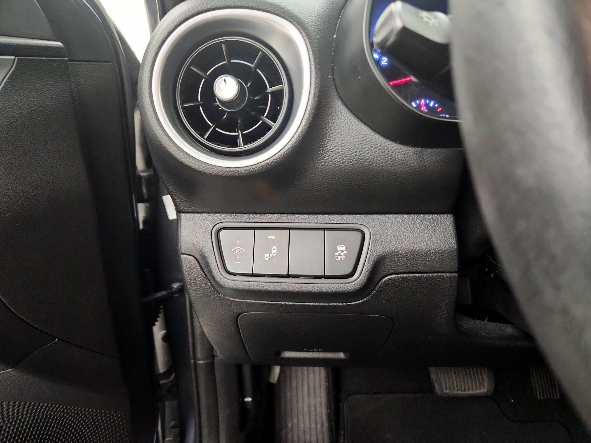 Thumbnail: 2023 Kia Forte - 13