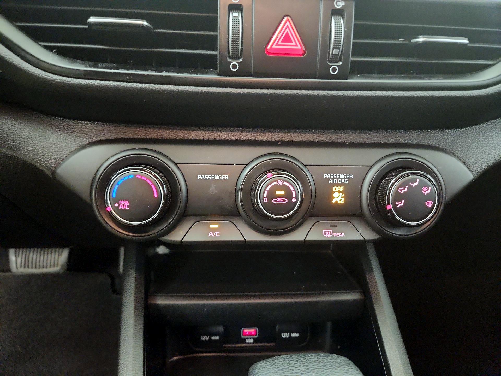 Thumbnail: 2023 Kia Forte - 16