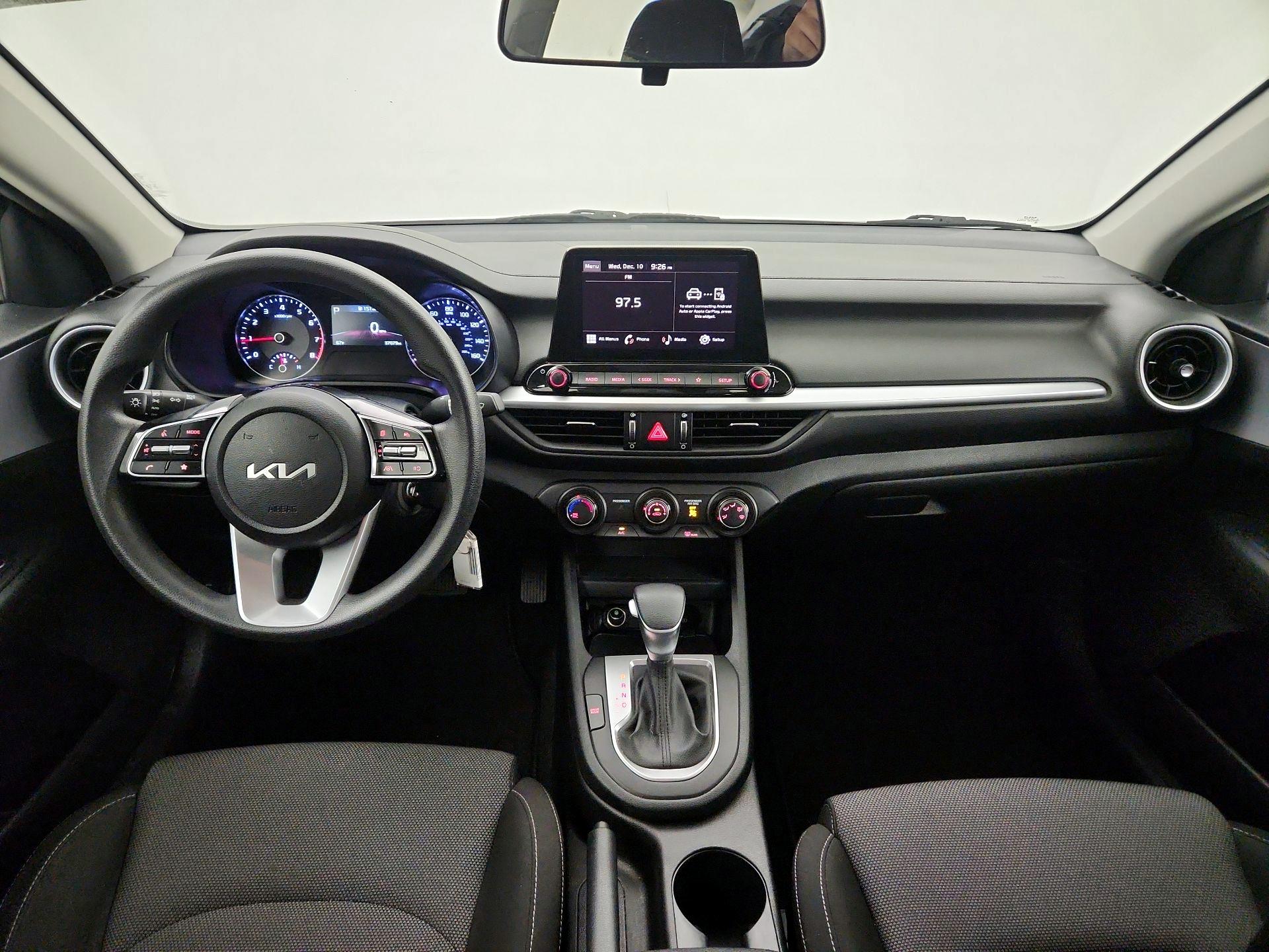 Thumbnail: 2024 Kia Forte - 9