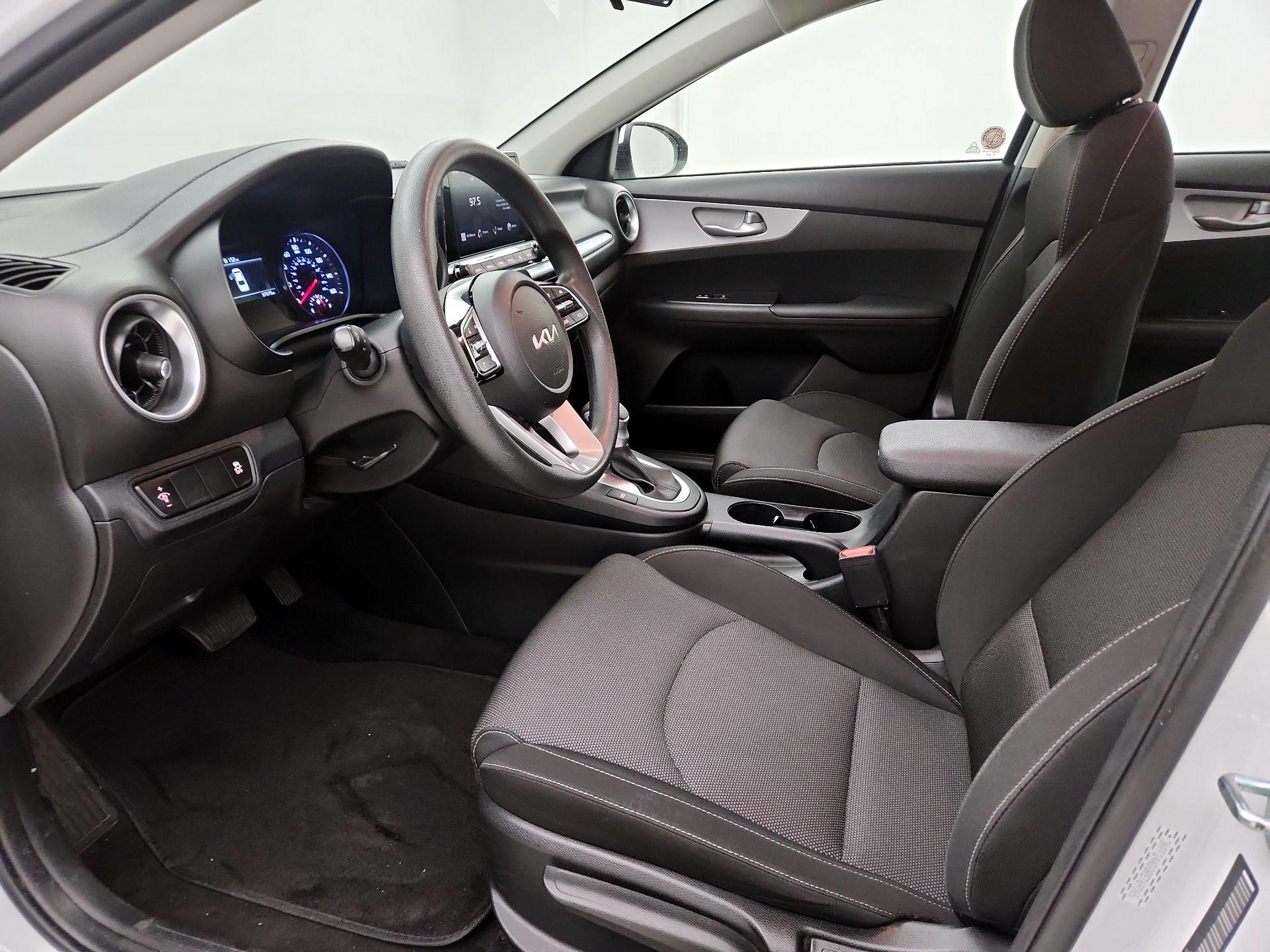 Thumbnail: 2024 Kia Forte - 11