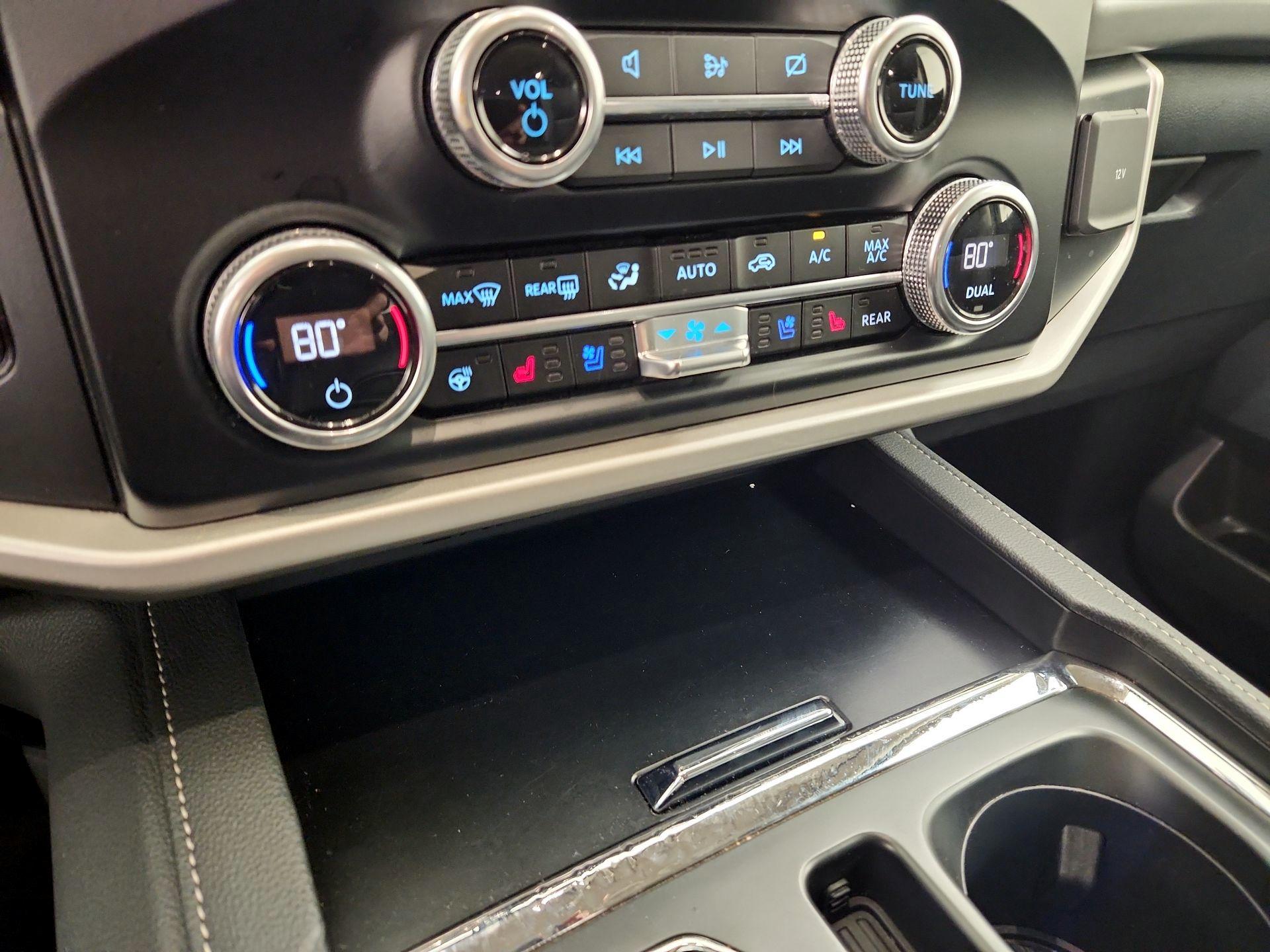 Thumbnail: 2024 Ford Expedition MAX - 17