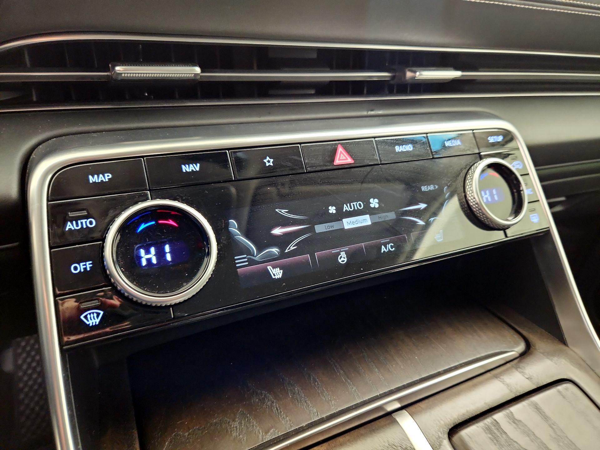 Thumbnail: 2024 Genesis GV80 - 17