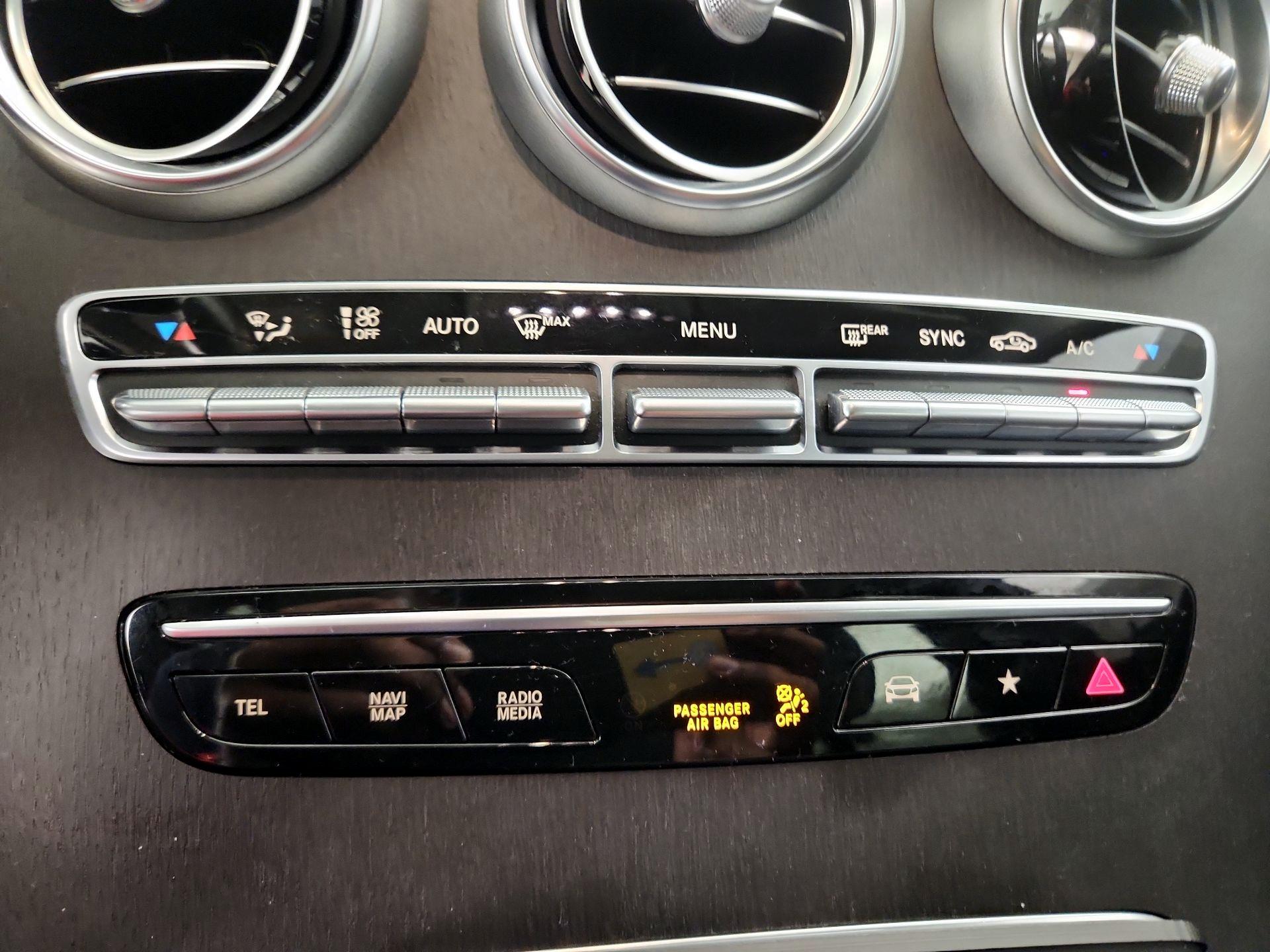 Thumbnail: 2021 Mercedes-Benz GLC - 16