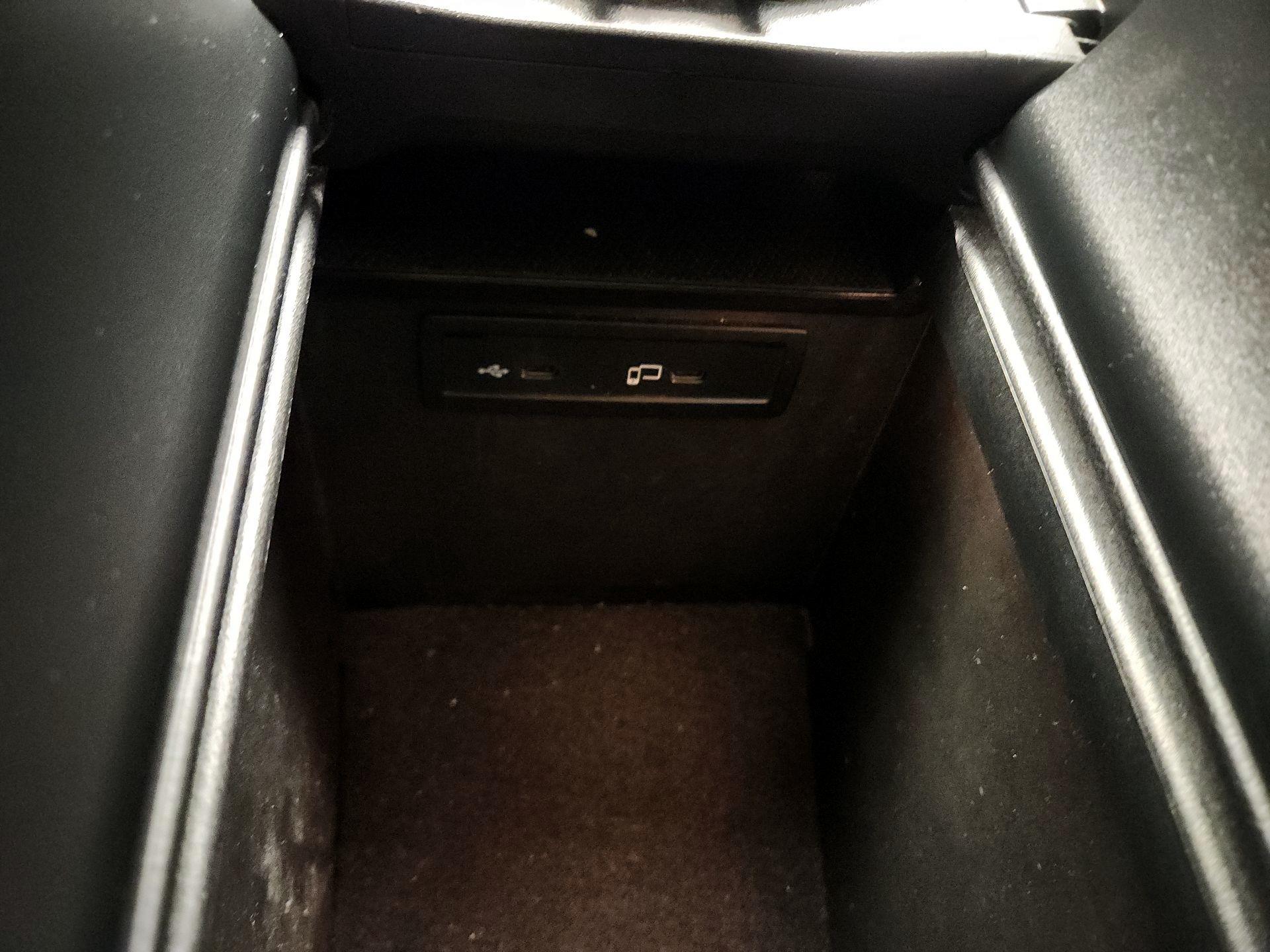 Thumbnail: 2021 Mercedes-Benz GLC - 18