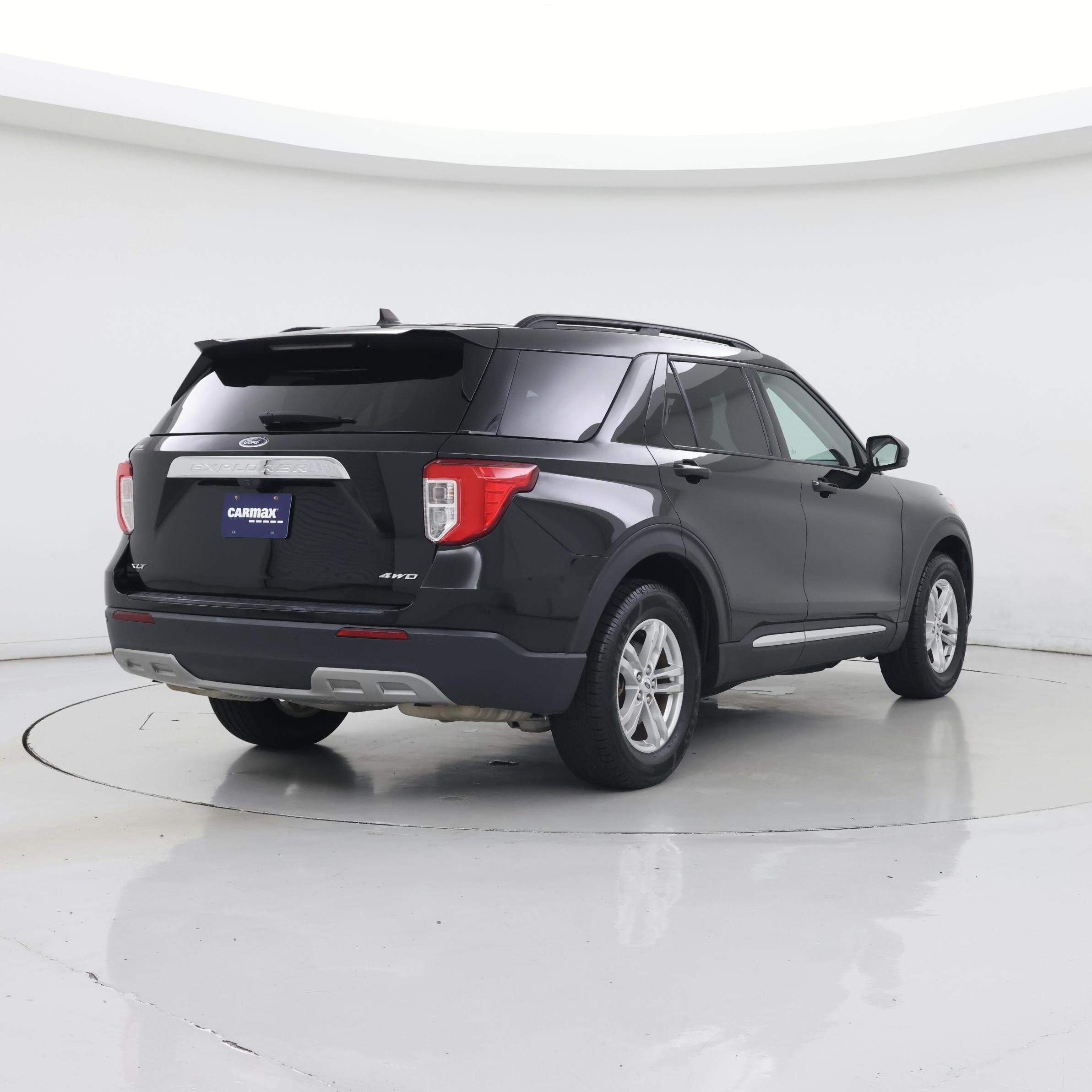 Thumbnail: 2023 Ford Explorer - 8