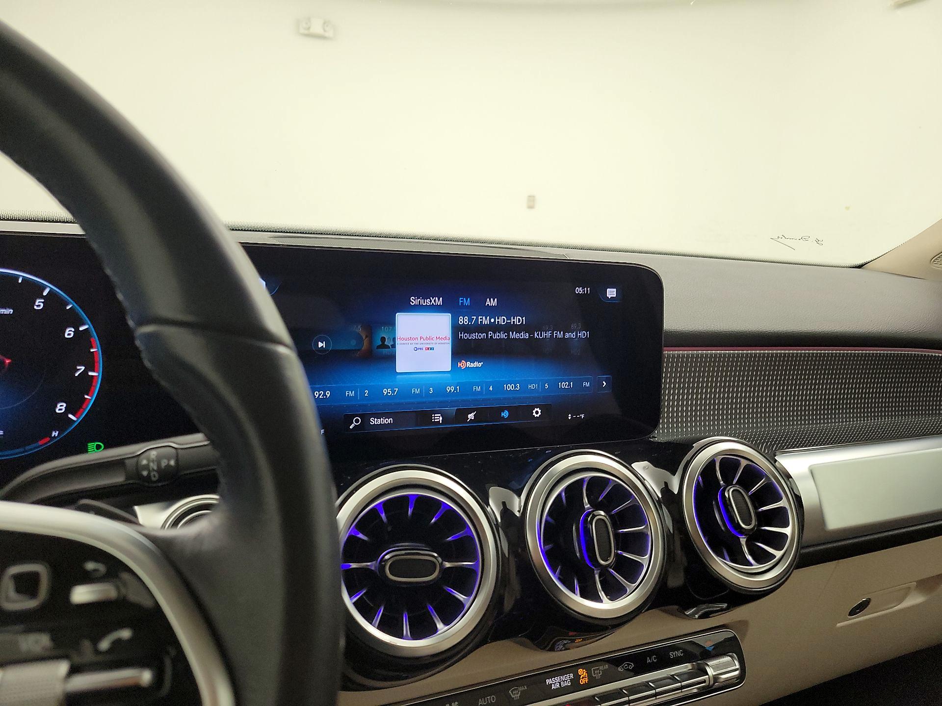 Thumbnail: 2023 Mercedes-Benz GLB - 15